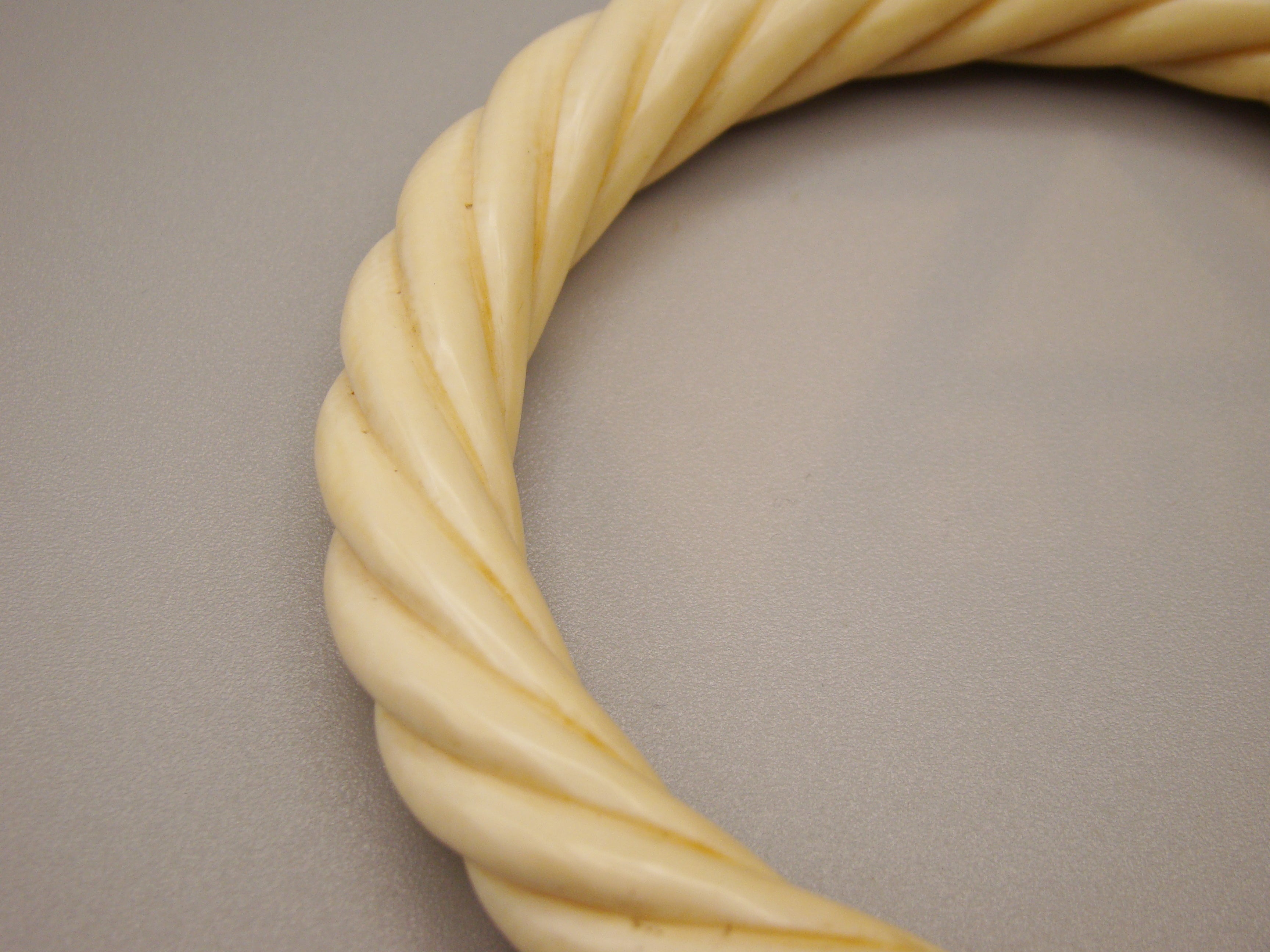 Antique Natural Elephant Ivory Bracelet - Kingdom of Antique Arts