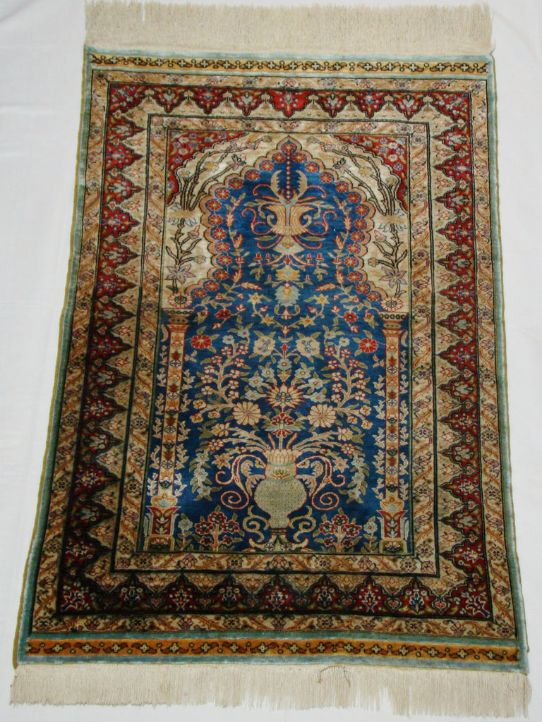 Antique Hereke silk wall carpet pictorial design full view CA015