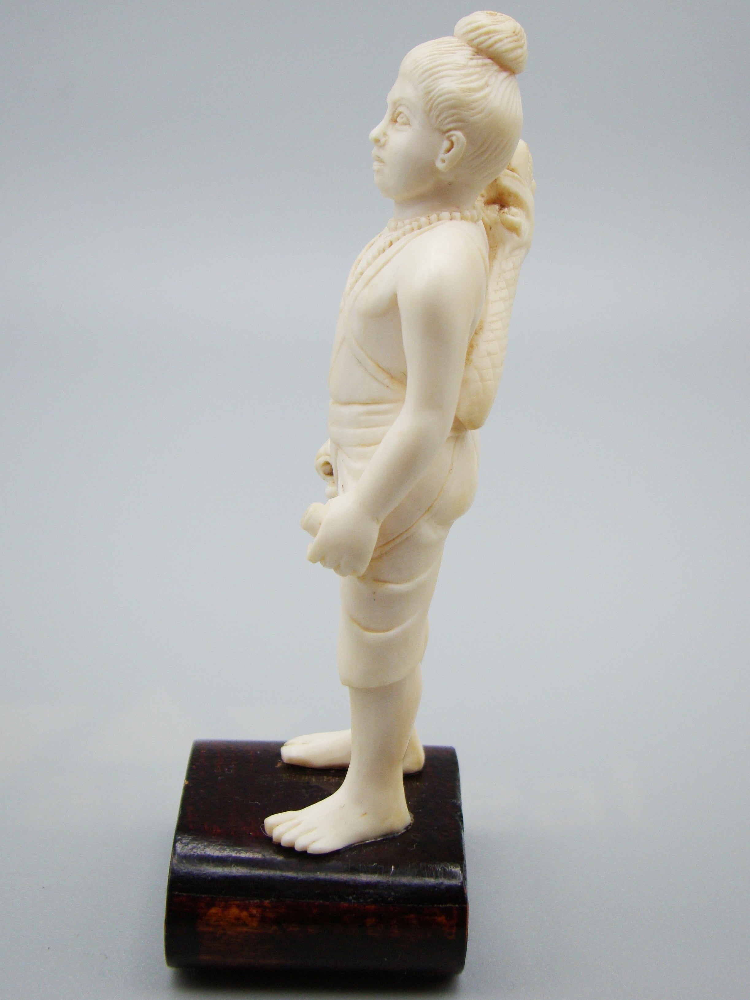 Antique Ivory, Natural Ivory, Ivory Figurine, Mediterranean Ivory, handcarved Ivory, Asien Ivory, Elephant Ivory