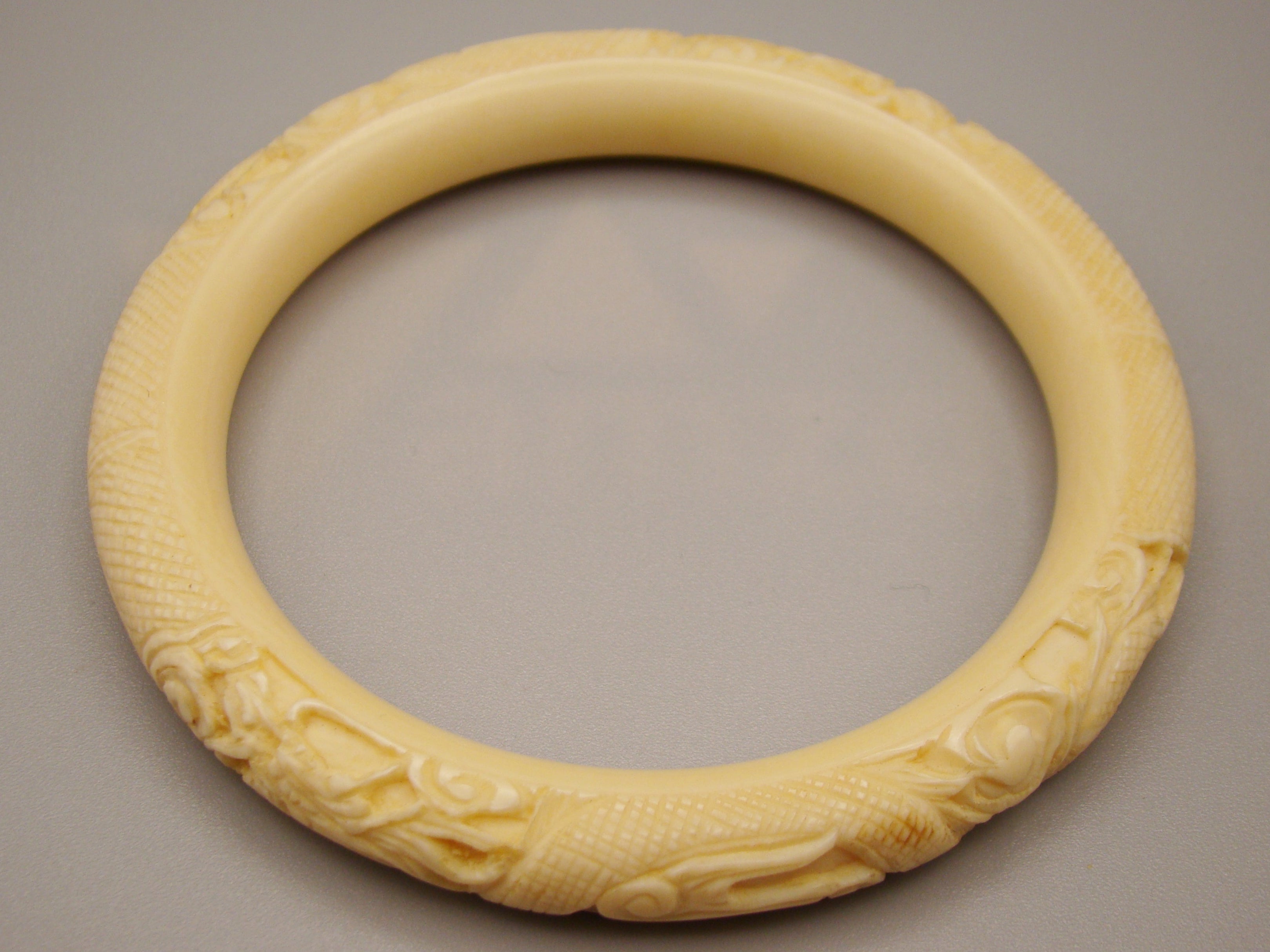 Antique Natural Elephant Ivory Bracelet - Kingdom of Antique Arts