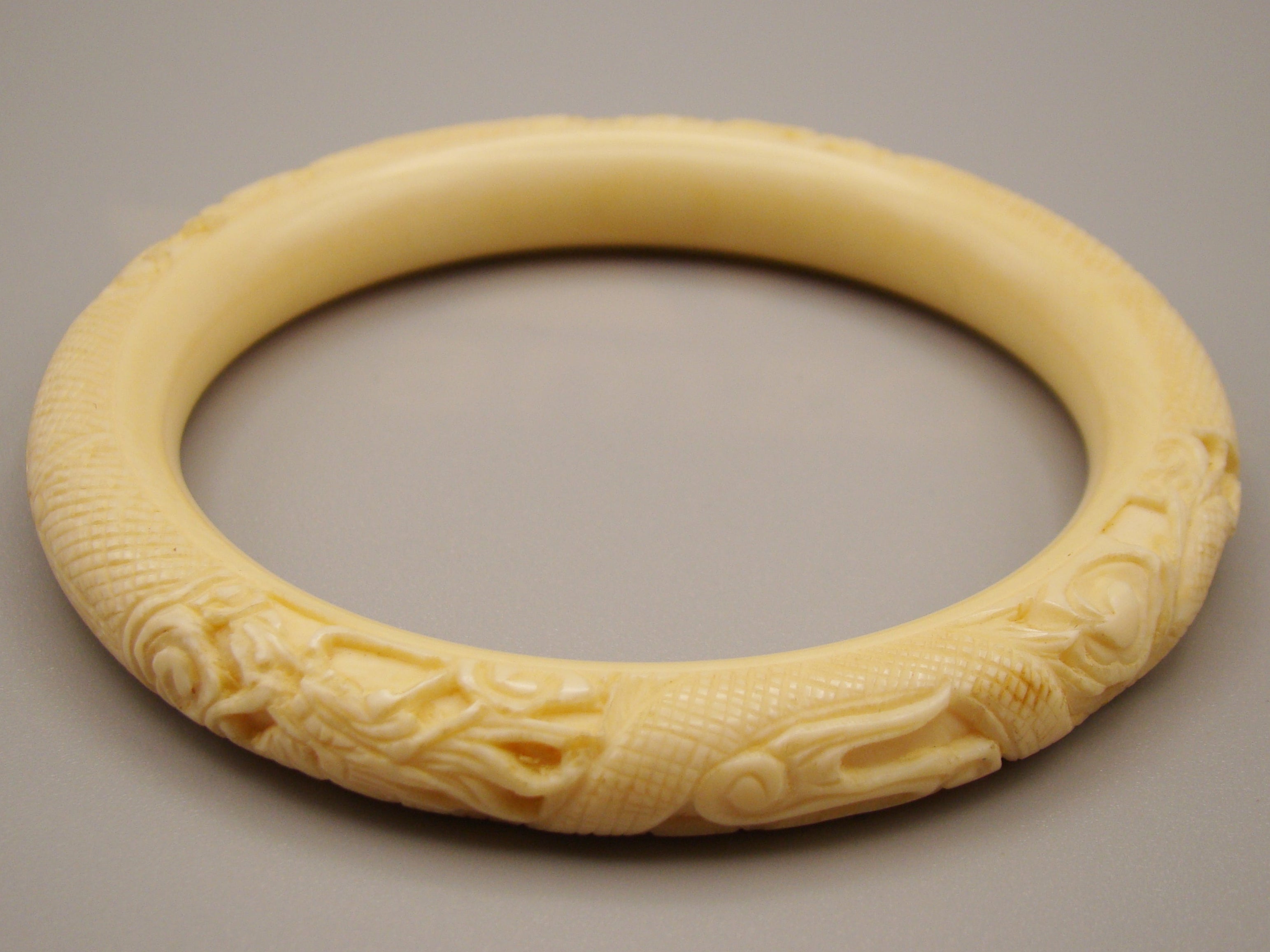 Antique Natural Elephant Ivory Bracelet - Kingdom of Antique Arts