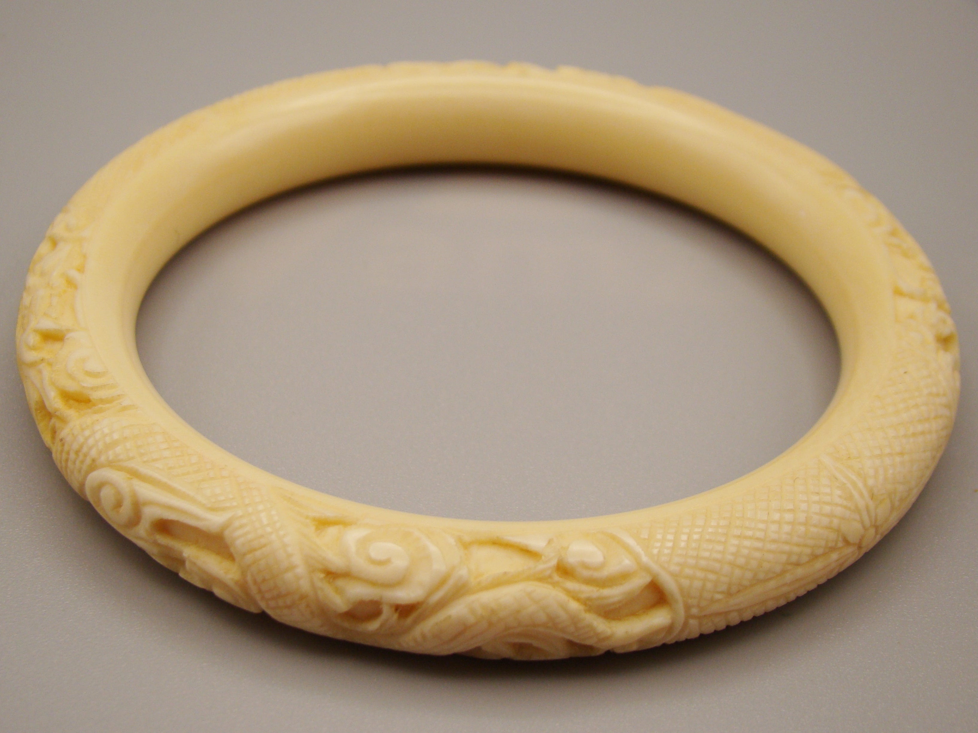 Antique Natural Elephant Ivory Bracelet - Kingdom of Antique Arts