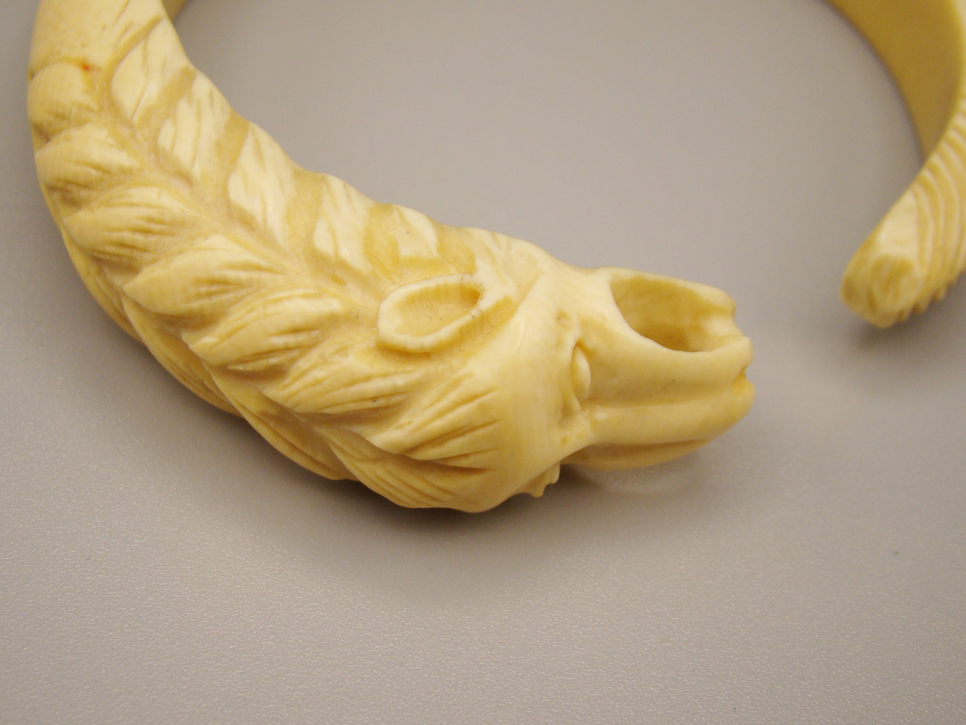 Antique Ivory, Natural Ivory, Ivory Bracelet, Mediterranean Ivory, handcarved Ivory, Asien Ivory, Elephant Ivory