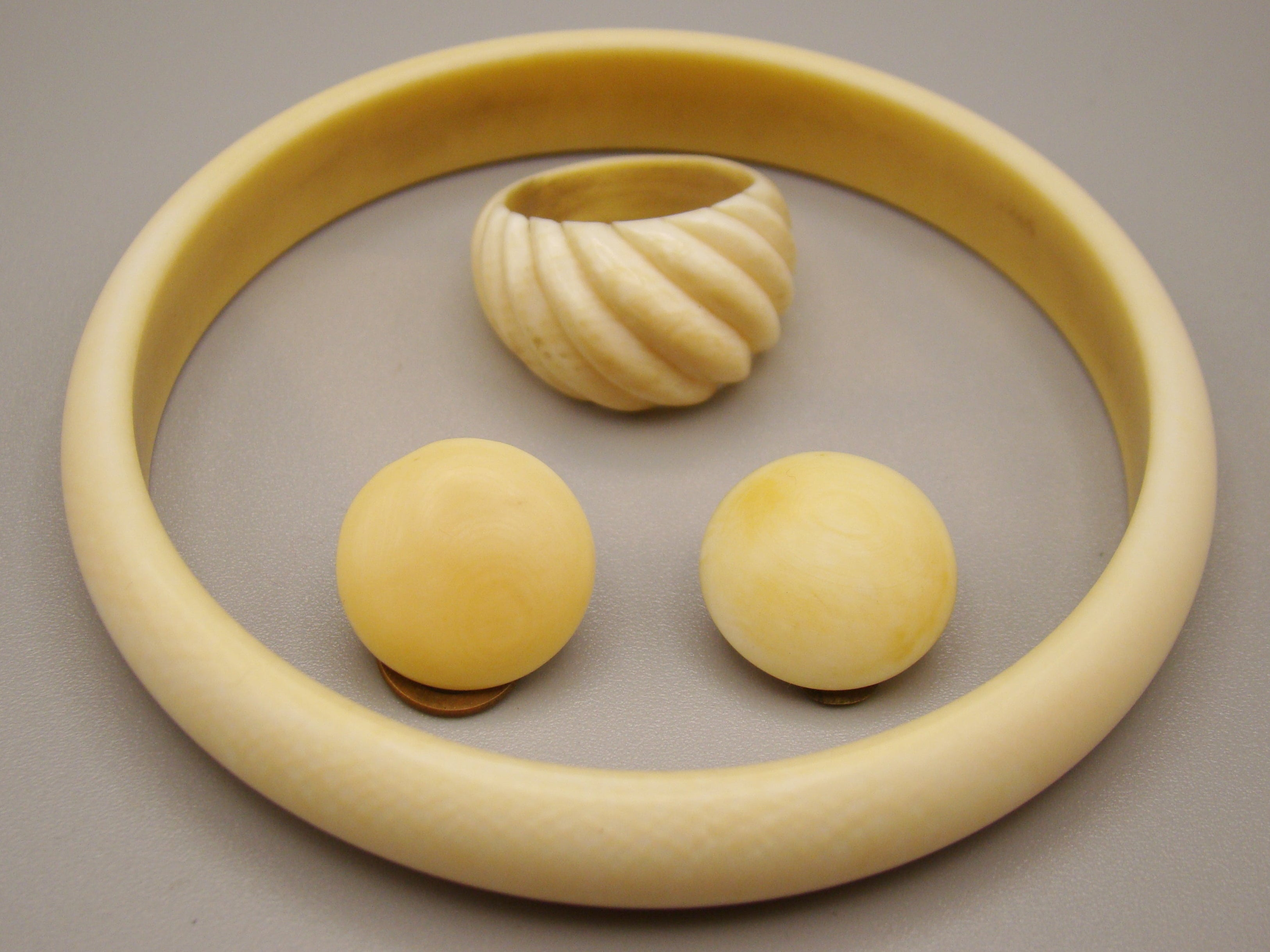 Antique Natural Elephant Ivory Bracelet + Earrings + Ring - Set - Kingdom of Antique Arts