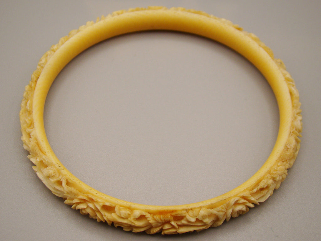 Antique Ivory, Natural Ivory, Ivory Bracelet, Mediterranean Ivory, handcarved Ivory, Asien Ivory, Elephant Ivory
