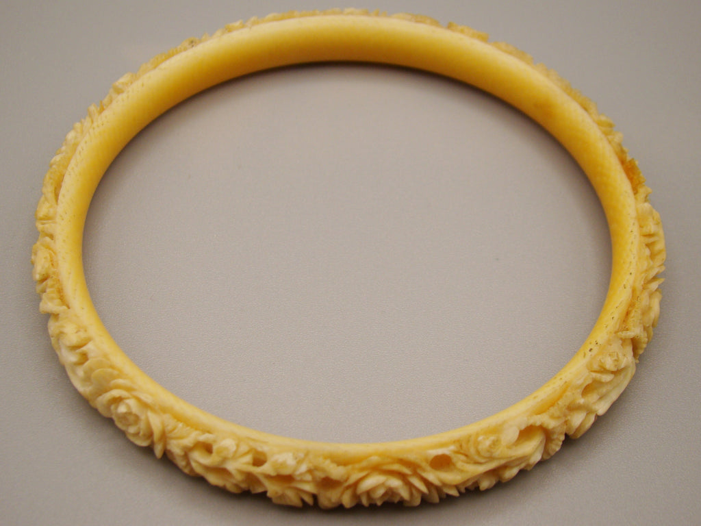 Antique Ivory, Natural Ivory, Ivory Bracelet, Mediterranean Ivory, handcarved Ivory, Asien Ivory, Elephant Ivory