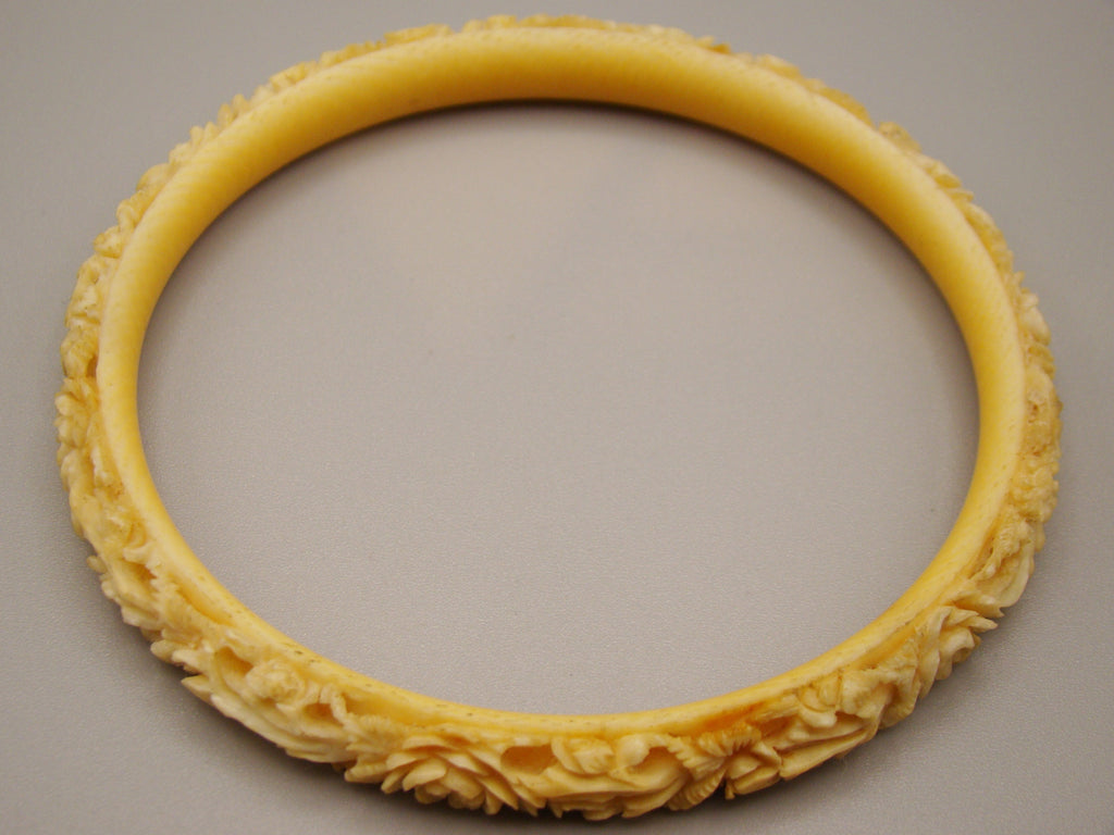 Antique Ivory, Natural Ivory, Ivory Bracelet, Mediterranean Ivory, handcarved Ivory, Asien Ivory, Elephant Ivory