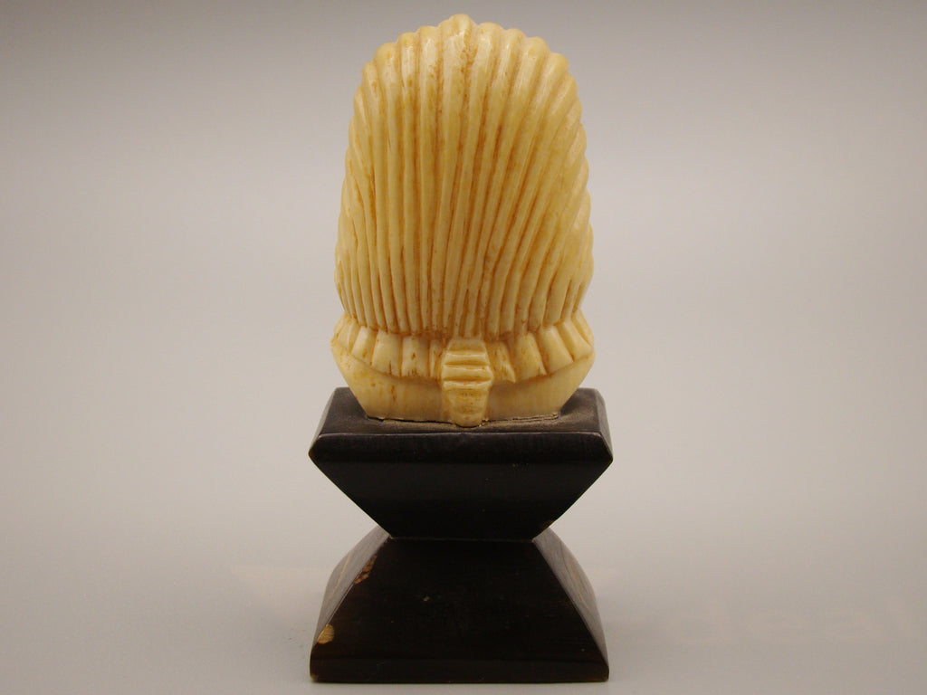 Antique Natural Elephant Ivory Figur - Handcarved - Kingdom of Antique Arts