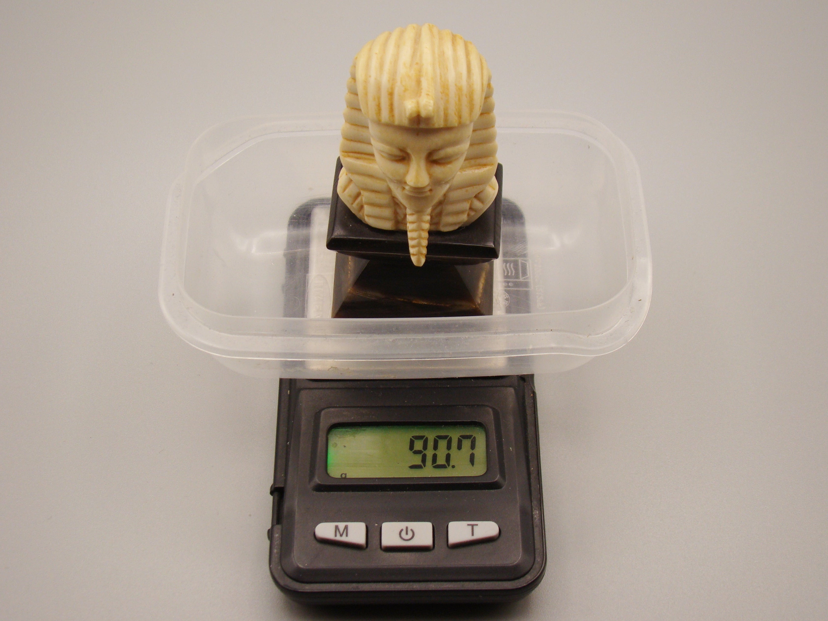 Antique Natural Elephant Ivory Figur - Handcarved - Kingdom of Antique Arts