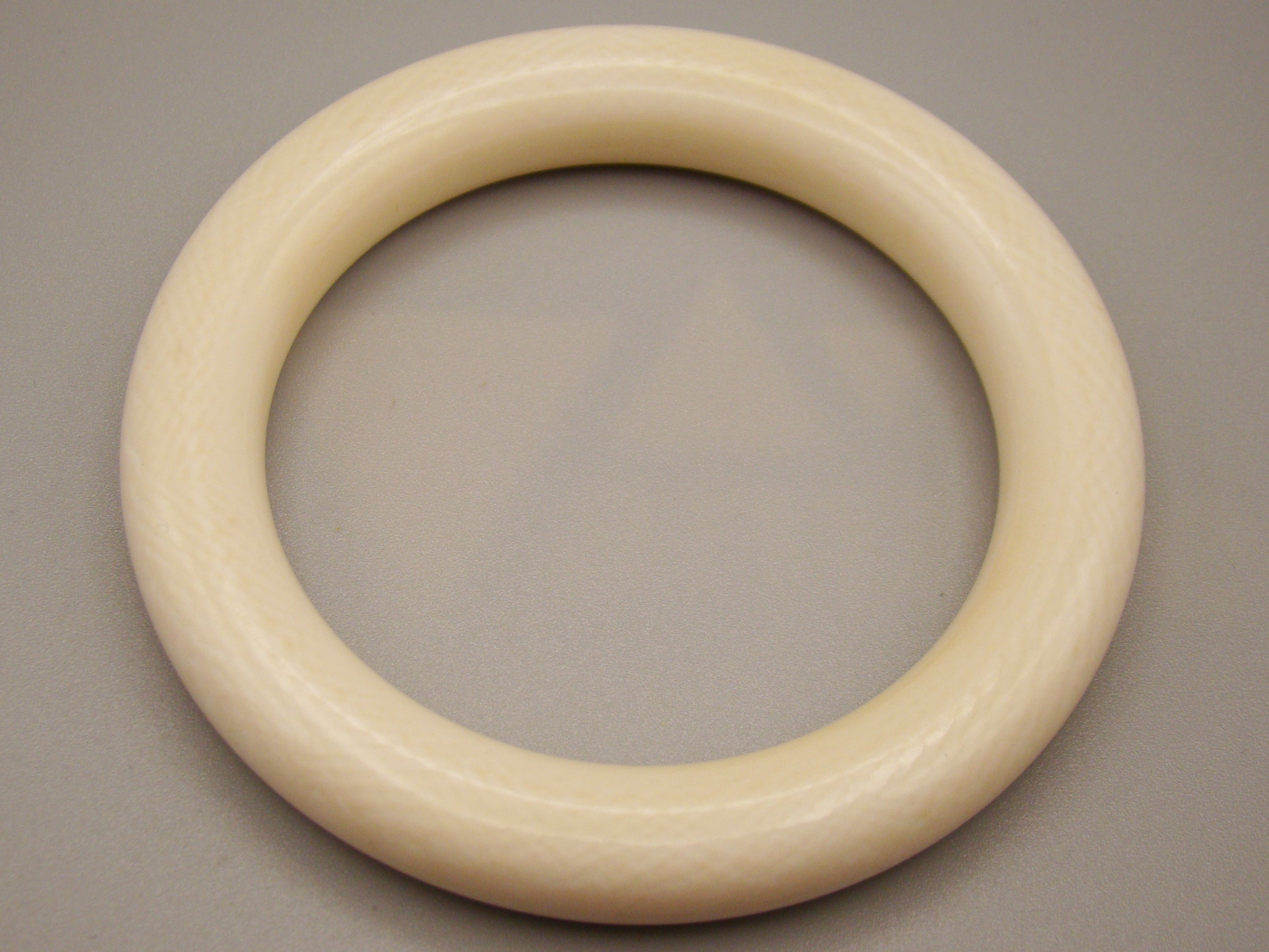 Antique Natural Elephant Ivory Bracelet - Kingdom of Antique Arts