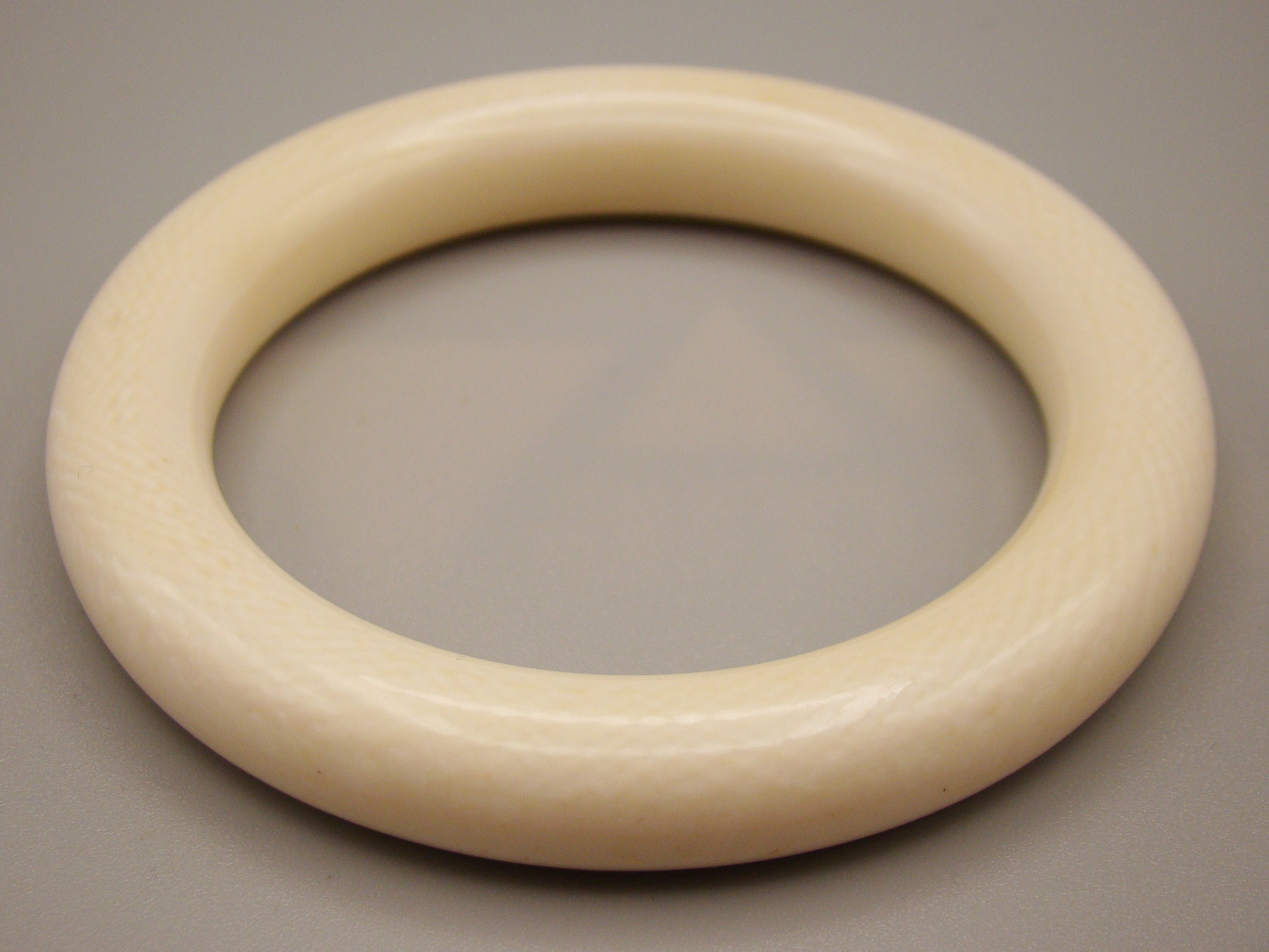 Antique Natural Elephant Ivory Bracelet - Kingdom of Antique Arts