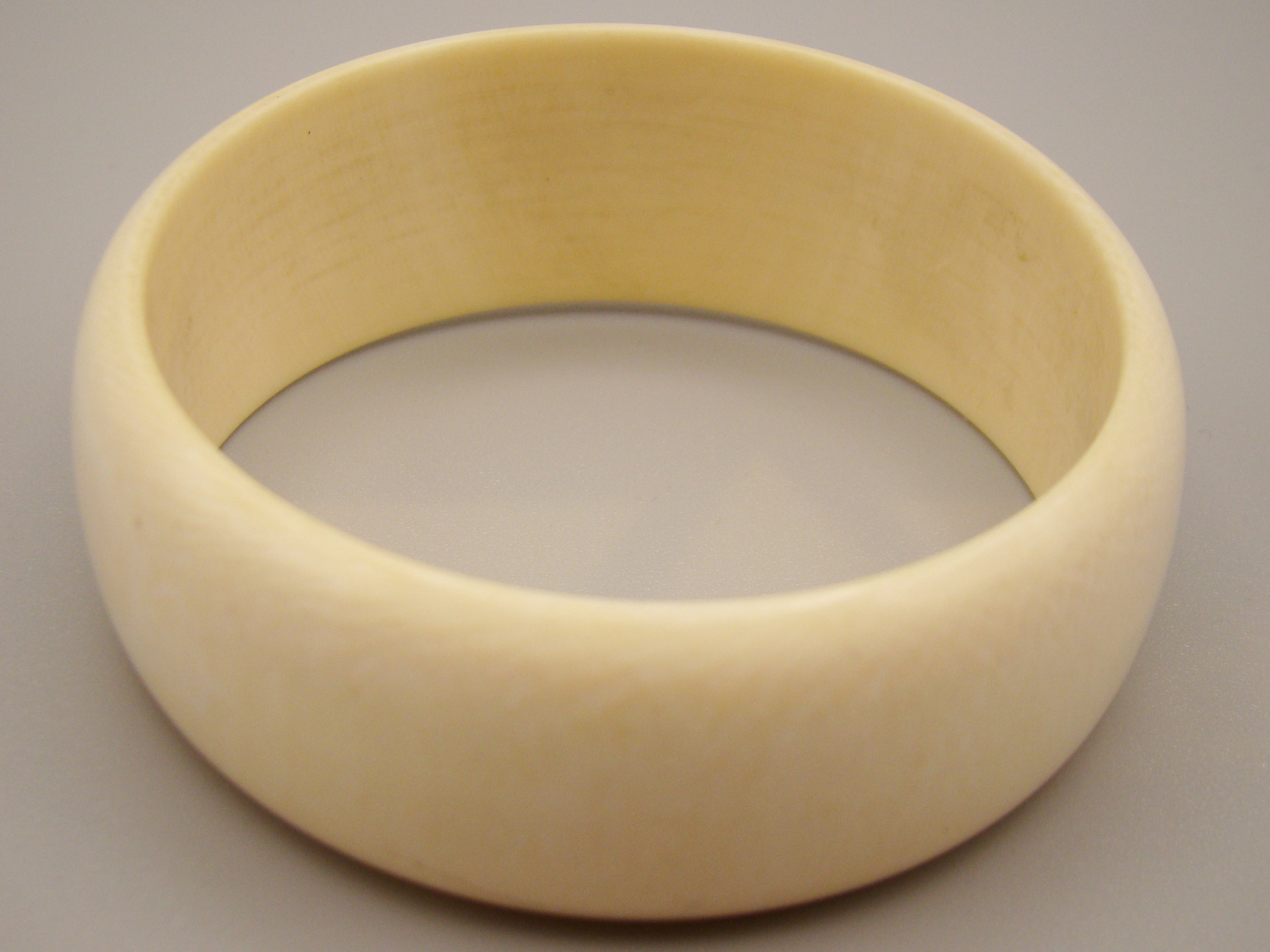 Antique Natural Elephant Ivory Bracelet - Kingdom of Antique Arts