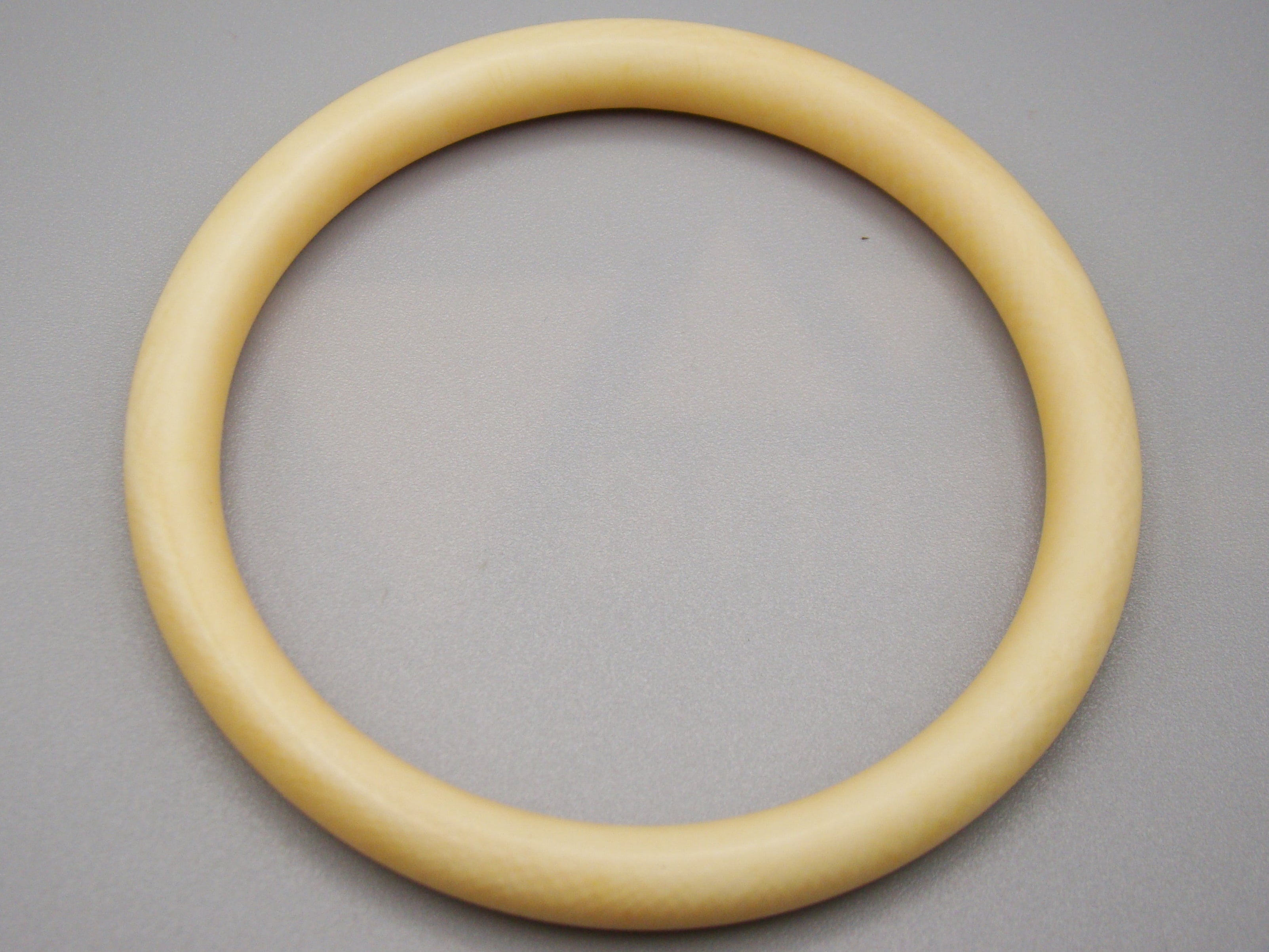 Antique Natural Elephant Ivory Bracelet - Kingdom of Antique Arts
