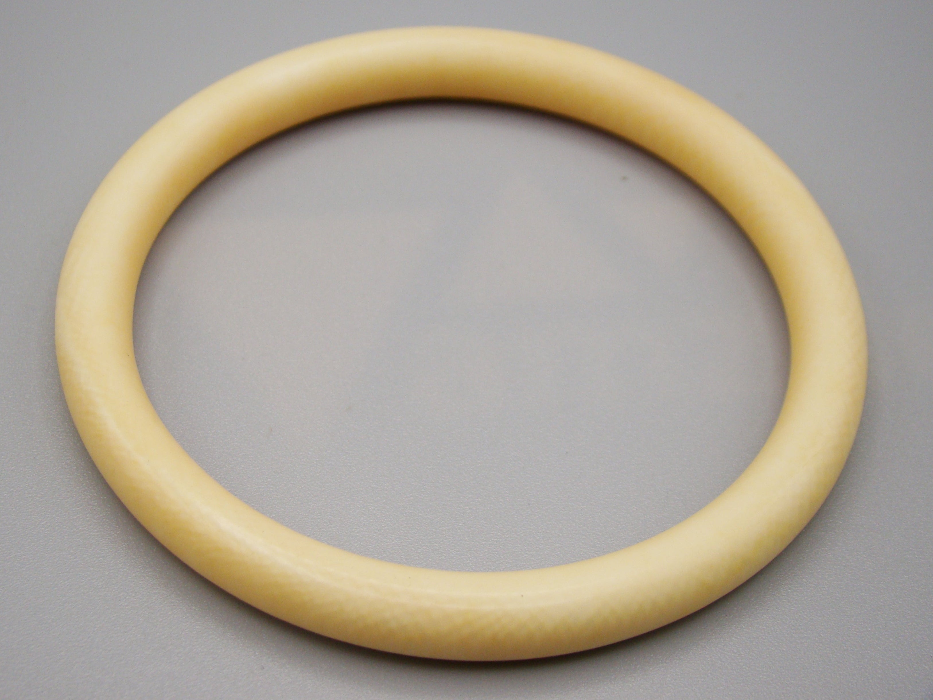 Antique Natural Elephant Ivory Bracelet - Kingdom of Antique Arts