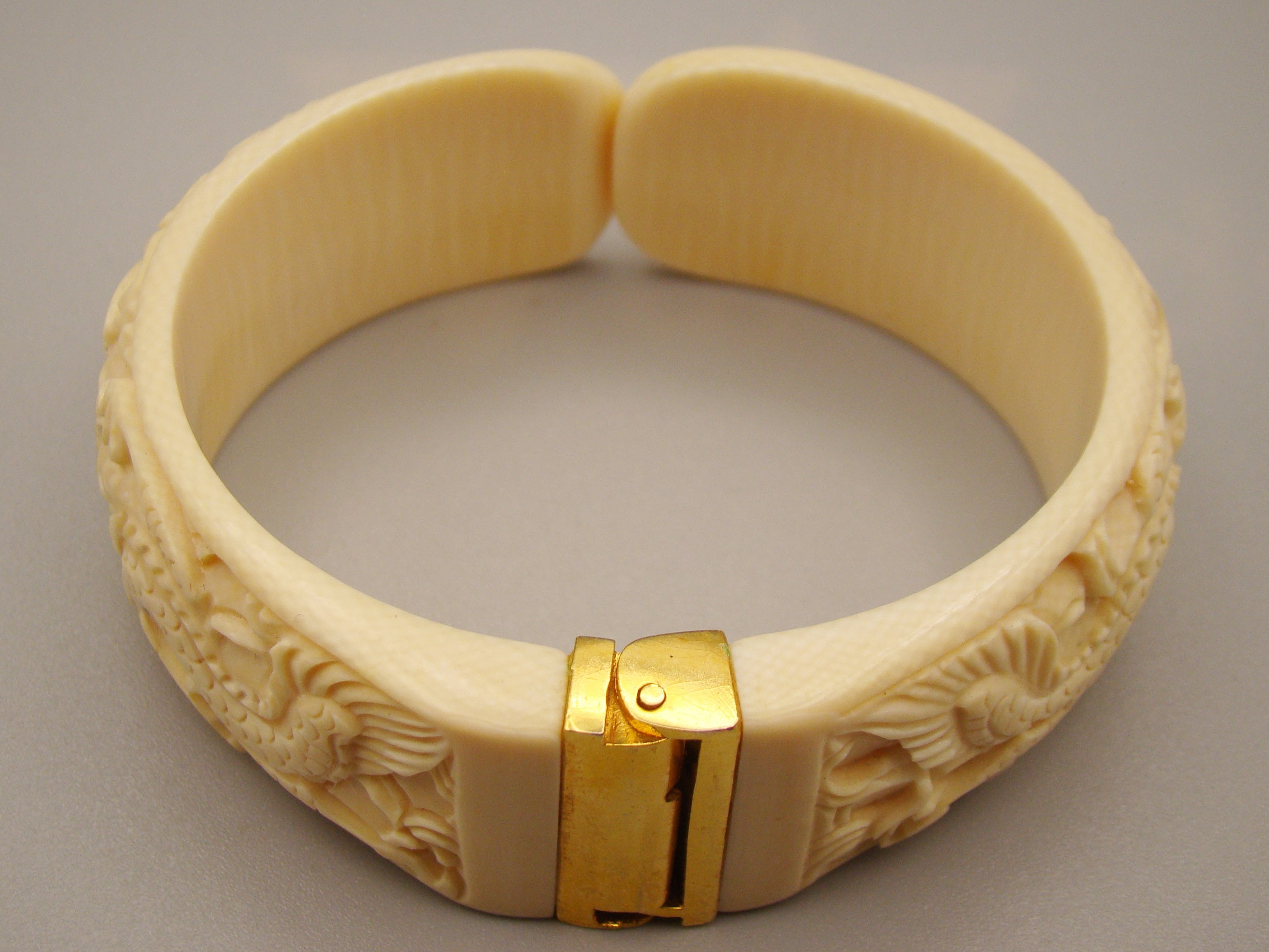 Antique Natural Elephant Ivory Bracelet - Kingdom of Antique Arts