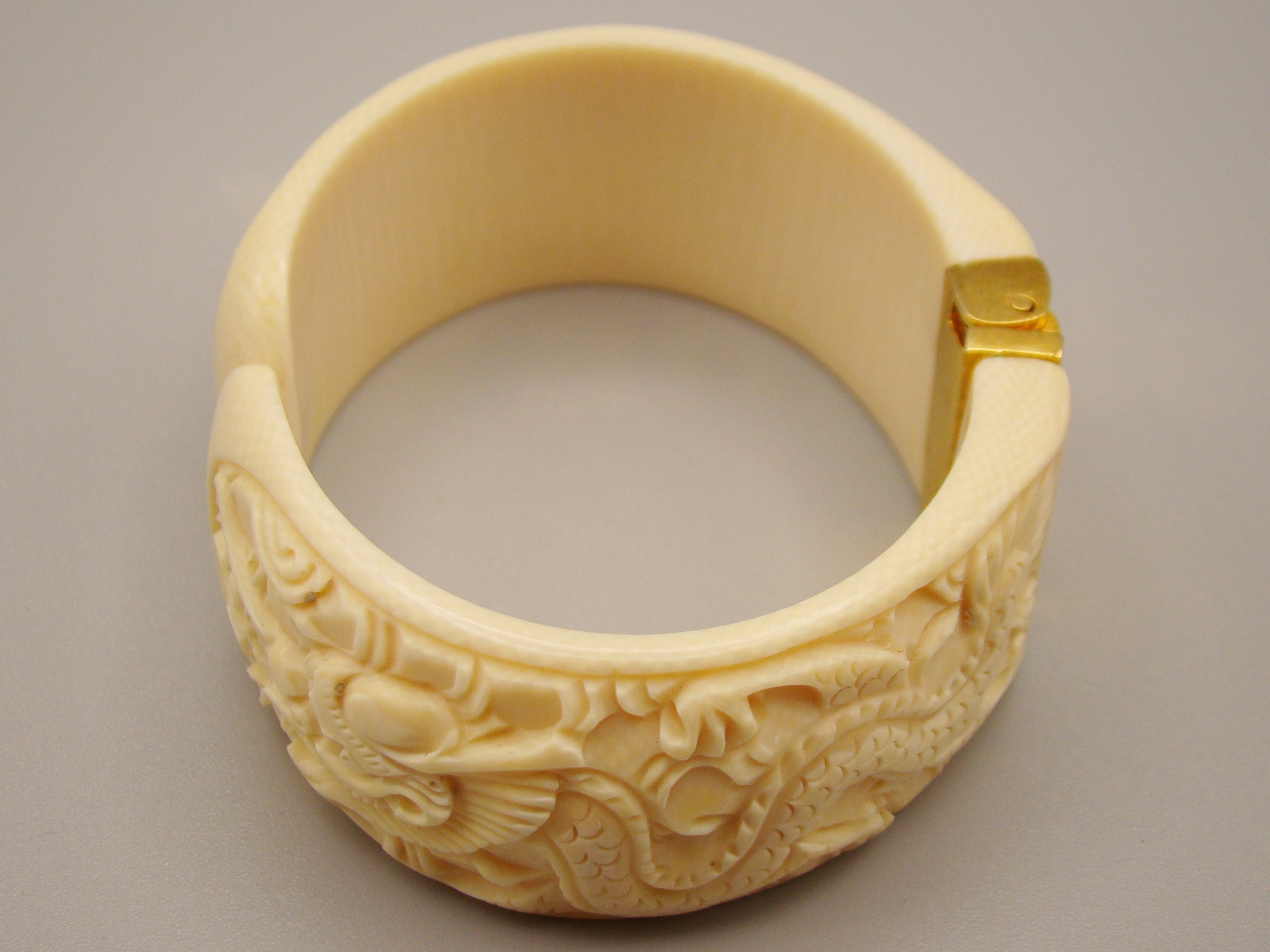 Antique Natural Elephant Ivory Bracelet - Kingdom of Antique Arts