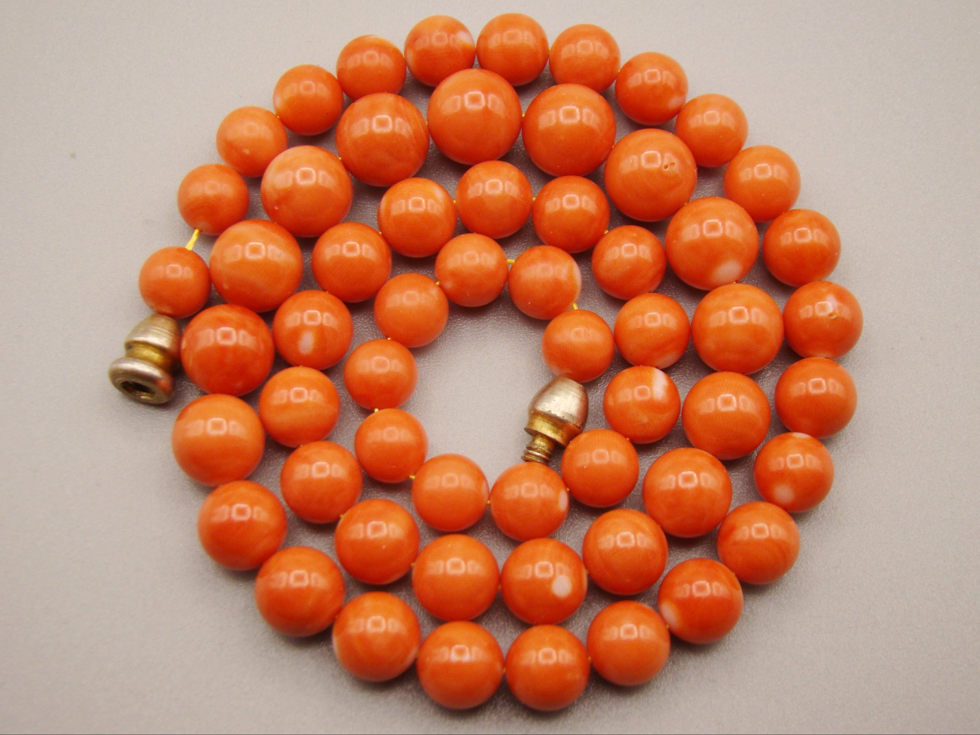 antique coral, natural coral, undyed coral, dark momo orange coral, Italian coral, pacific coral, Sardinian Coral, sea coral, momo coral, Mediterranean chain, Mediterranean necklace, 14 karat gold clasp, momo coral
