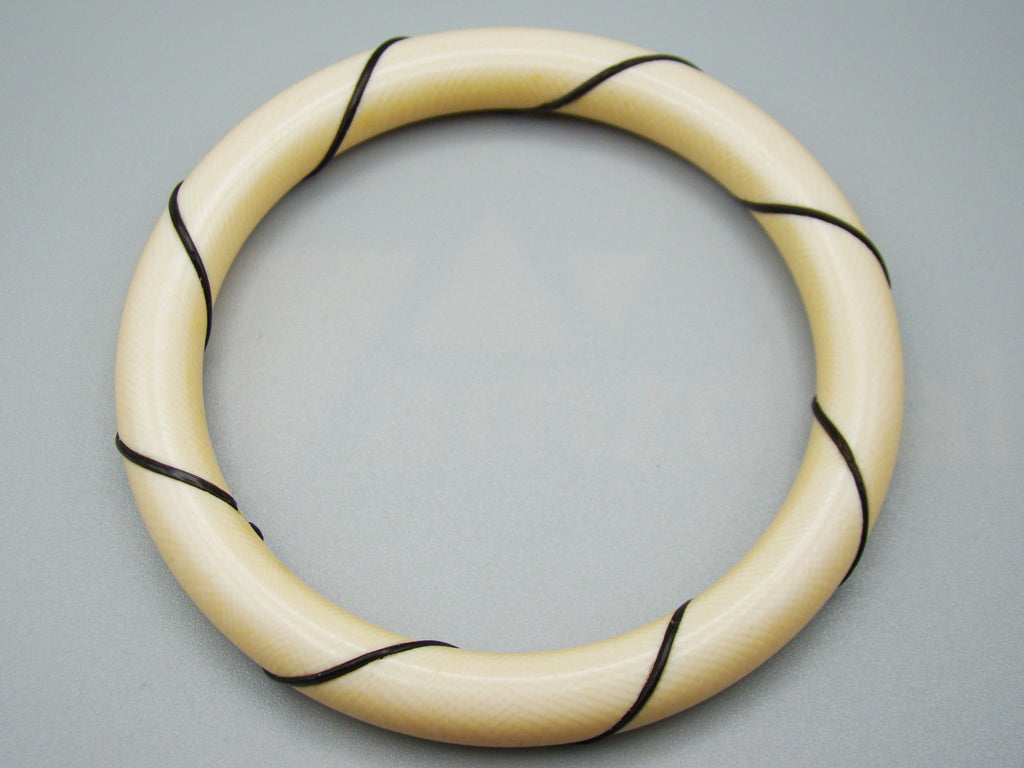 Antique Ivory, Natural Ivory, Ivory Bracelet, Mediterranean Ivory, handcarved Ivory, Asien Ivory, Elephant Ivory