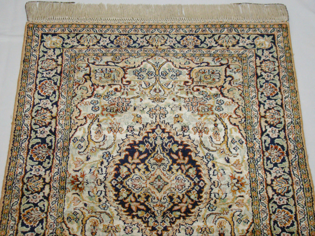 Antique Oriental silk wall carpet floral ornamental detail close-up CA018