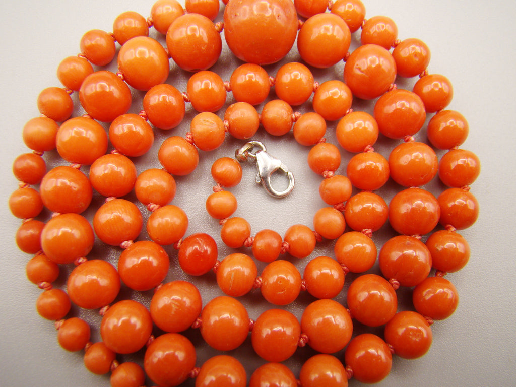 antique coral, natural coral, undyed coral, dark red coral, blood red coral, Italian coral, pacific coral, Sardinian Coral, red coral, sea coral, Mediterranean necklace, Mediterranean coral, Mediterranean chain coral beads, handcarved, aka red, 14 karat gold