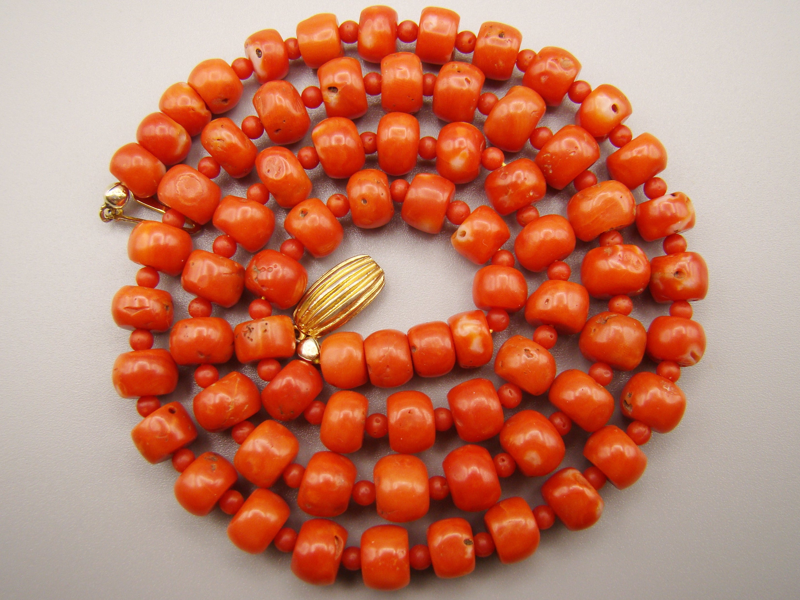 antique coral, natural coral, undyed coral, dark red coral, blood red coral, Italian coral, pacific coral, Sardinian Coral, Coral beads, Coral Rosary beads, Coral chain, Coral necklace, sea coral, aka coral, 14 Karat Gold clasp