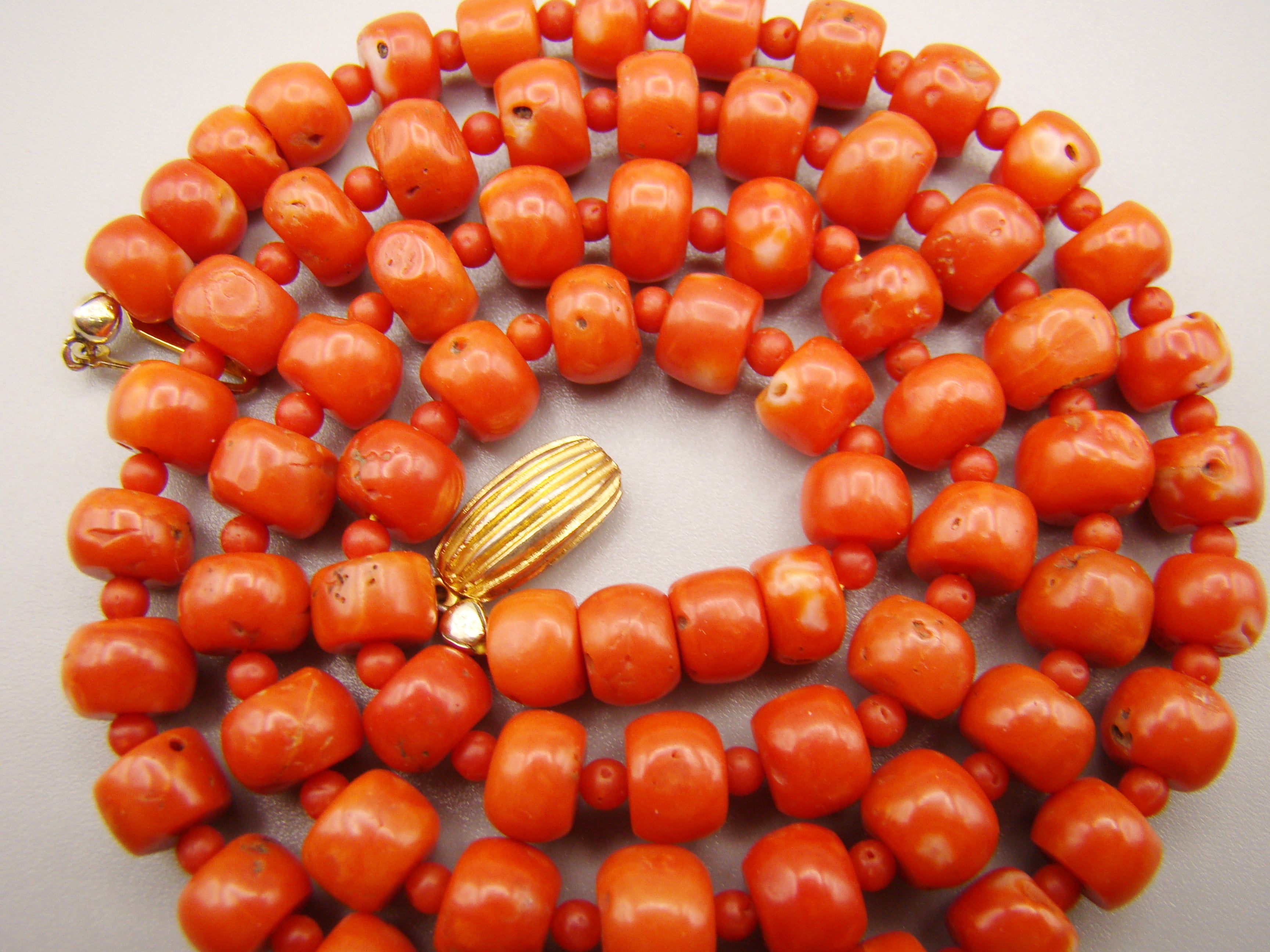 antique coral, natural coral, undyed coral, dark red coral, blood red coral, Italian coral, pacific coral, Sardinian Coral, Coral beads, Coral Rosary beads, Coral chain, Coral necklace, sea coral, aka coral, 14 Karat Gold clasp