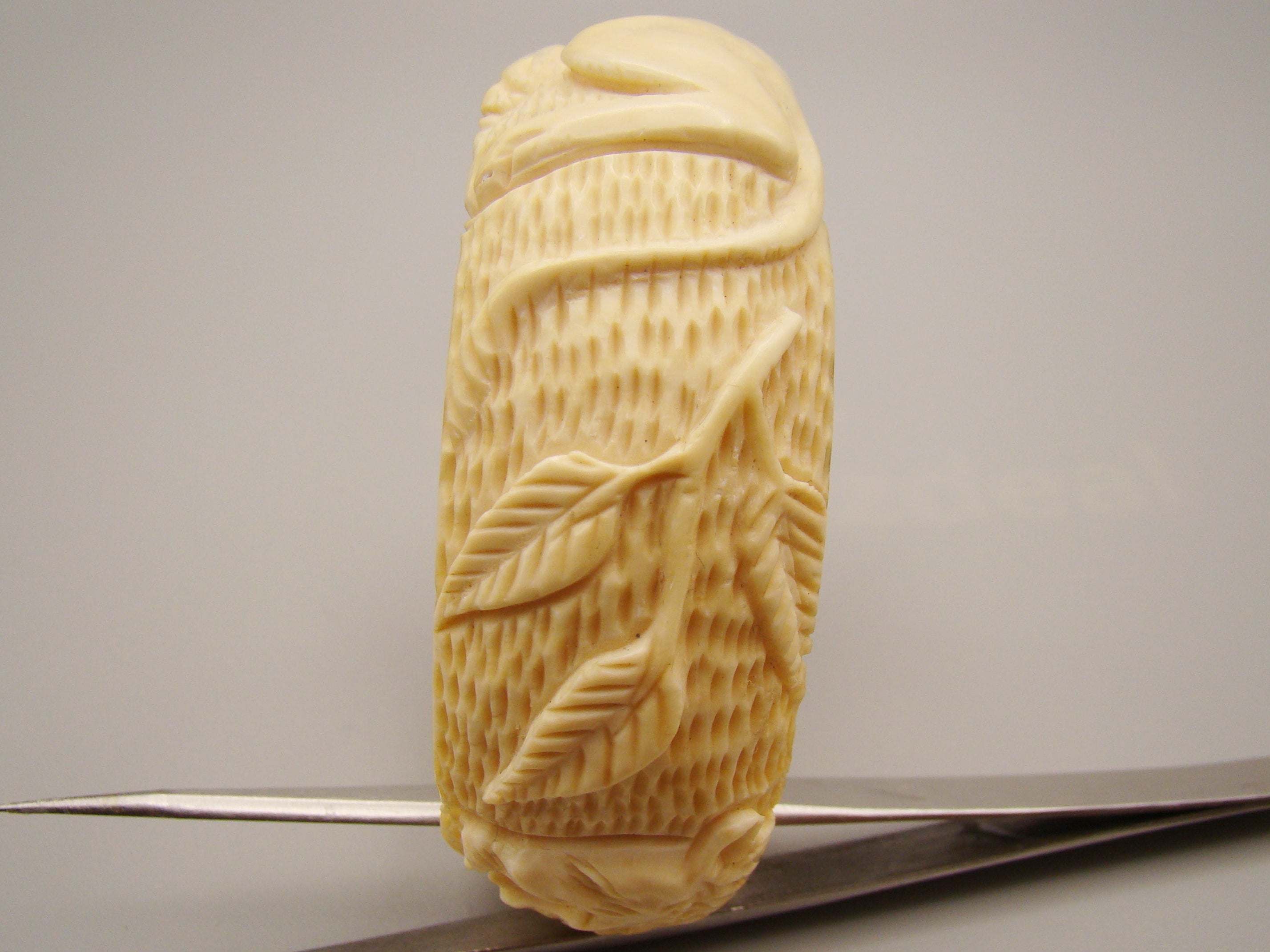 Antique Natural Elephant Ivory Bracelet - Kingdom of Antique Arts