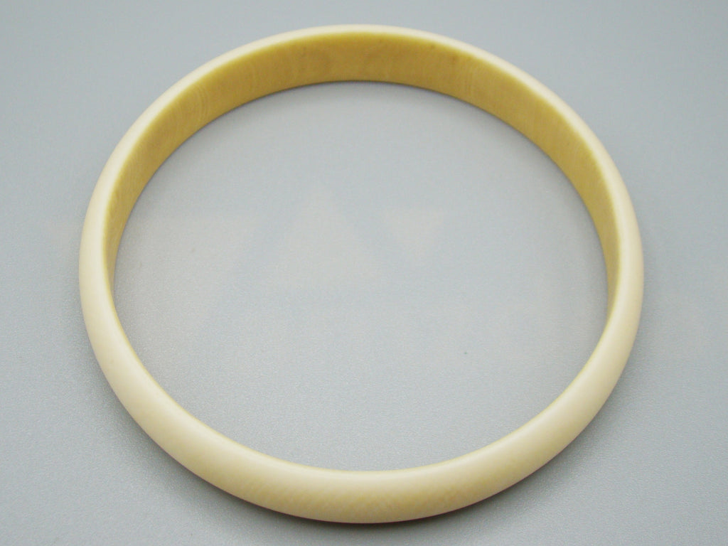 Antique Ivory, Natural Ivory, Ivory Bracelet, Mediterranean Ivory, handcarved Ivory, Asien Ivory, Elephant Ivory