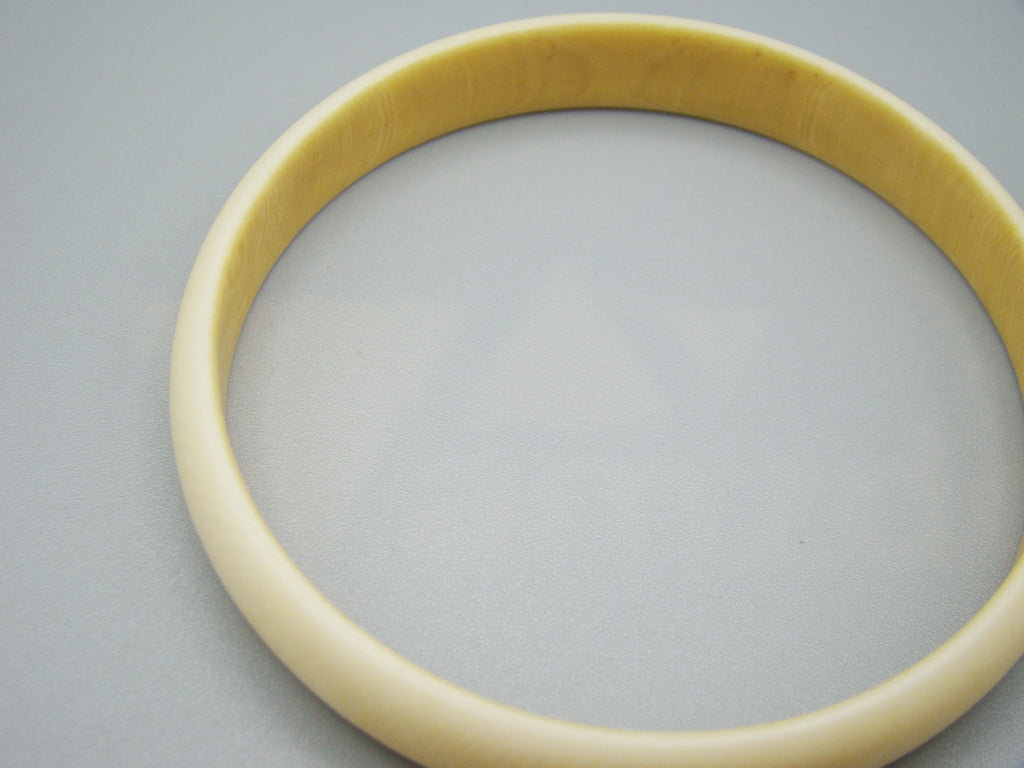 Antique Ivory, Natural Ivory, Ivory Bracelet, Mediterranean Ivory, handcarved Ivory, Asien Ivory, Elephant Ivory