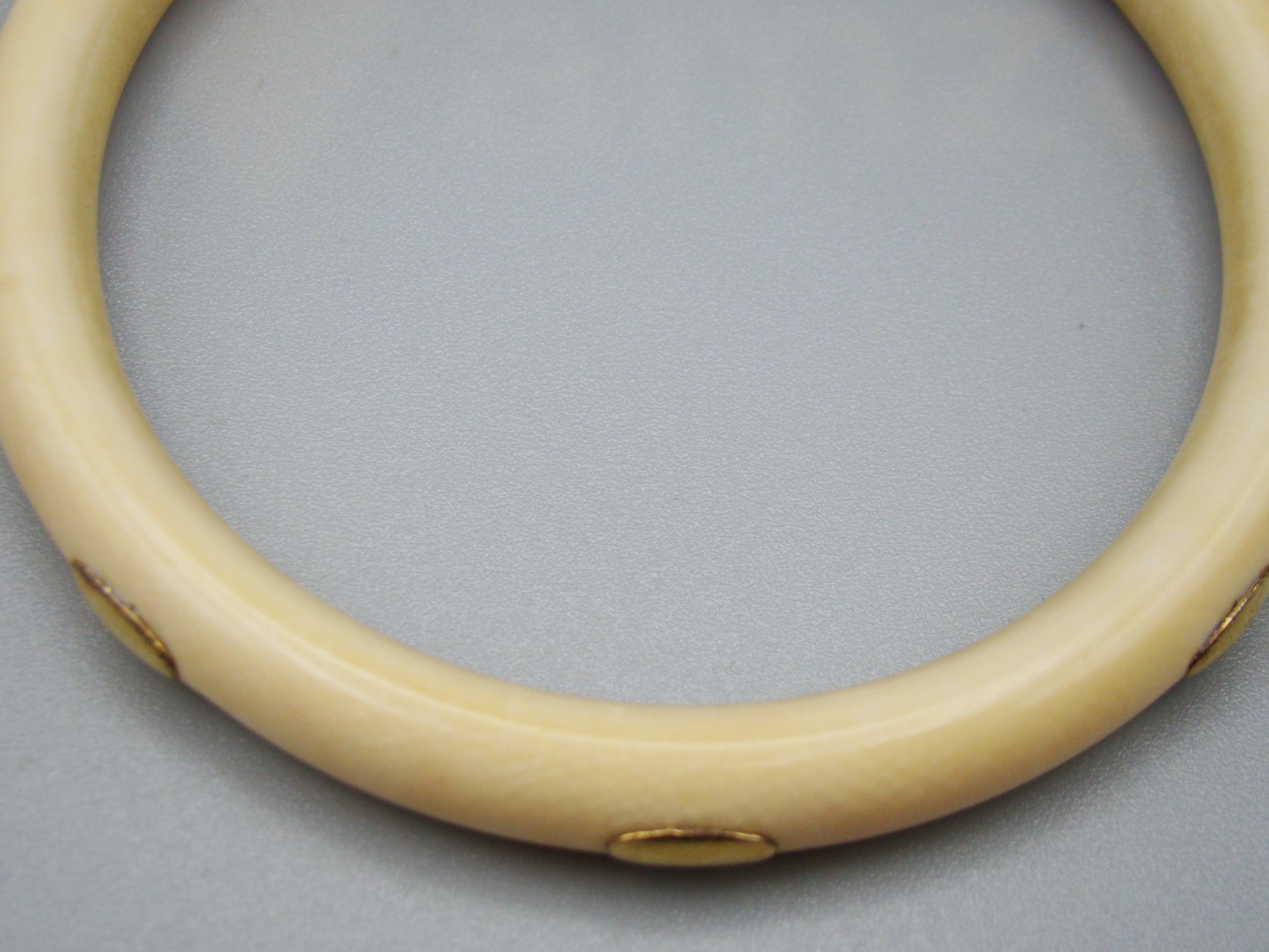 Antique Natural Elephant Ivory Bracelet - Kingdom of Antique Arts
