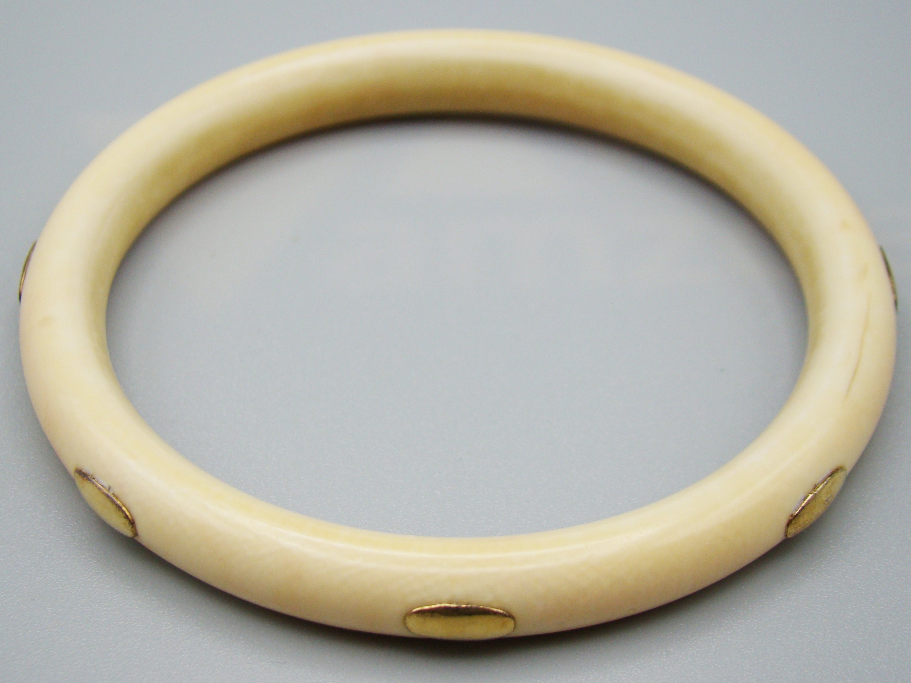 Antique Natural Elephant Ivory Bracelet - Kingdom of Antique Arts
