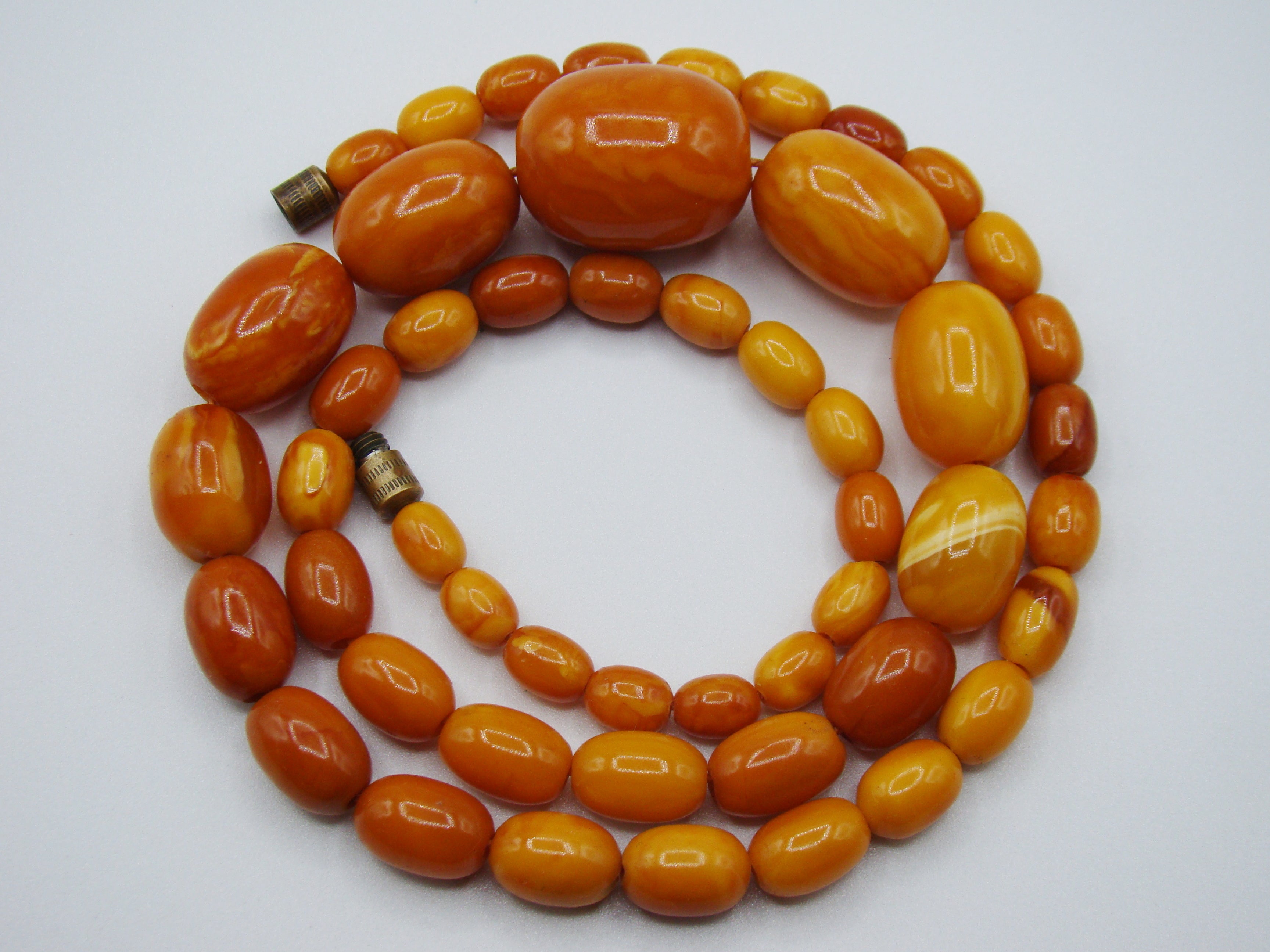 baltic amber, amber, antique, amber beads, egg Yolk, amber chain, Rosary beads, مسبحة, Masbaha, Muslim prayer beads حبيت الدورة ,العنبر الهندى