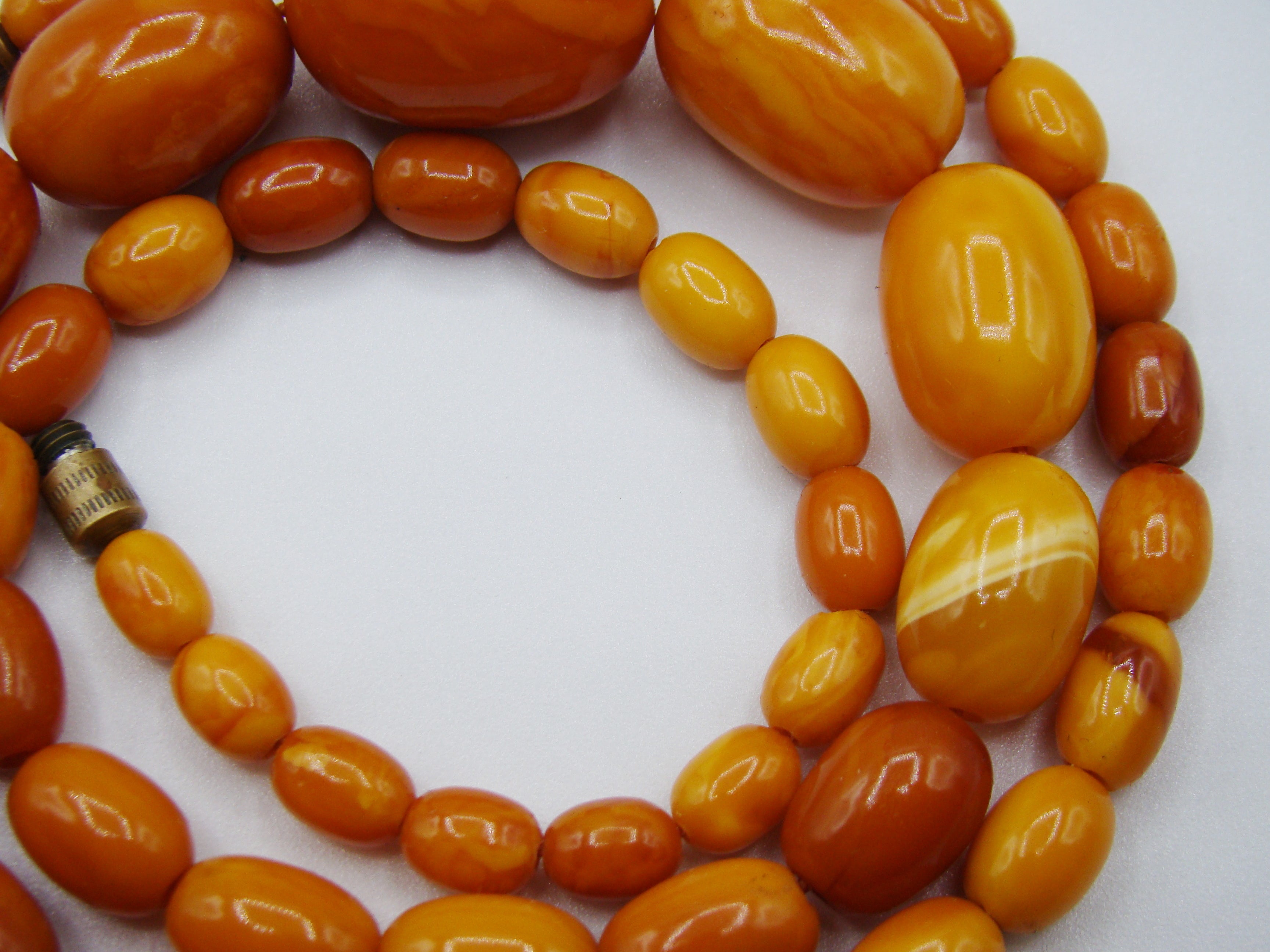 baltic amber, amber, antique, amber beads, egg Yolk, amber chain, Rosary beads, مسبحة, Masbaha, Muslim prayer beads حبيت الدورة ,العنبر الهندى