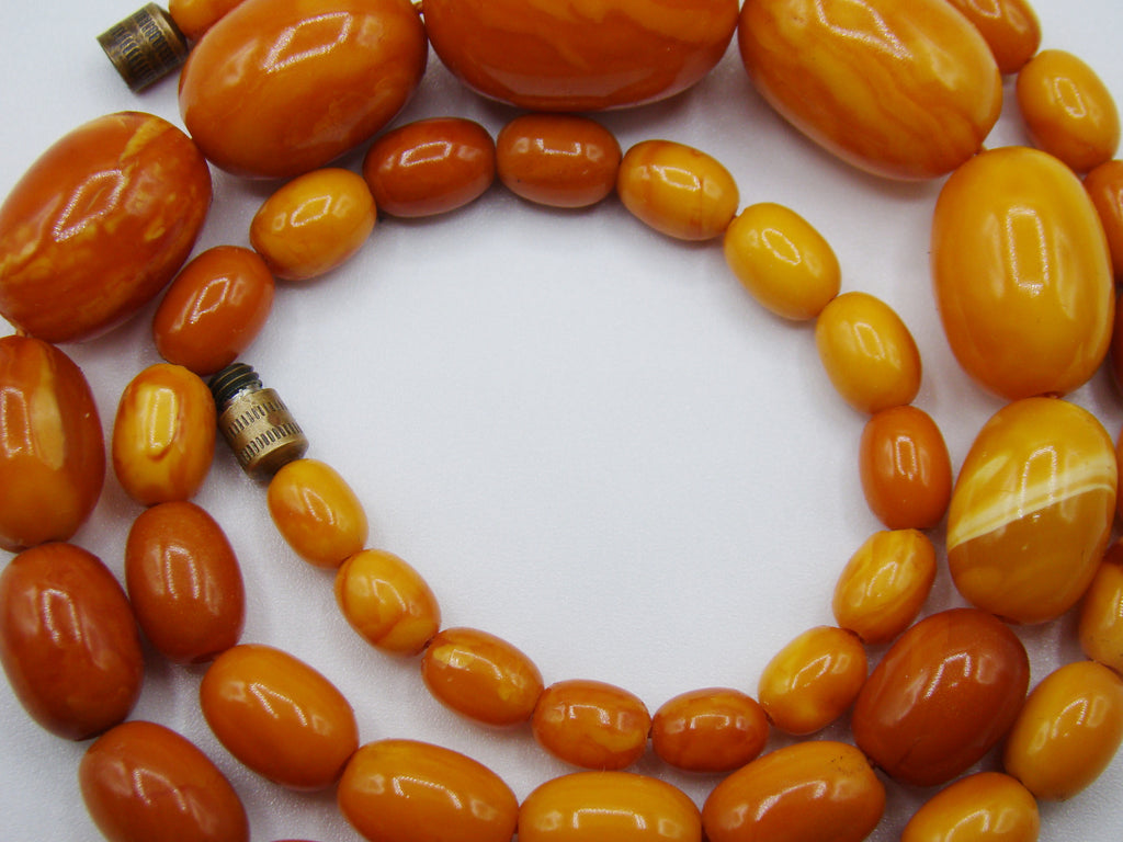 baltic amber, amber, antique, amber beads, egg Yolk, amber chain, Rosary beads, مسبحة, Masbaha, Muslim prayer beads حبيت الدورة ,العنبر الهندى