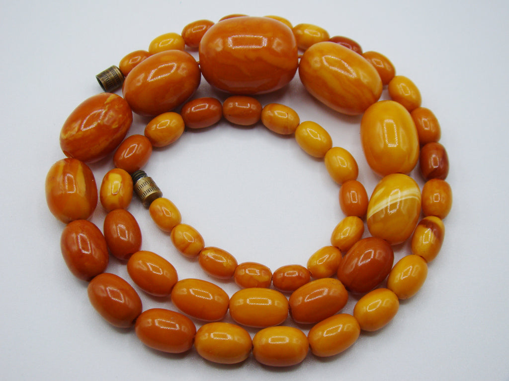 baltic amber, amber, antique, amber beads, egg Yolk, amber chain, Rosary beads, مسبحة, Masbaha, Muslim prayer beads حبيت الدورة ,العنبر الهندى