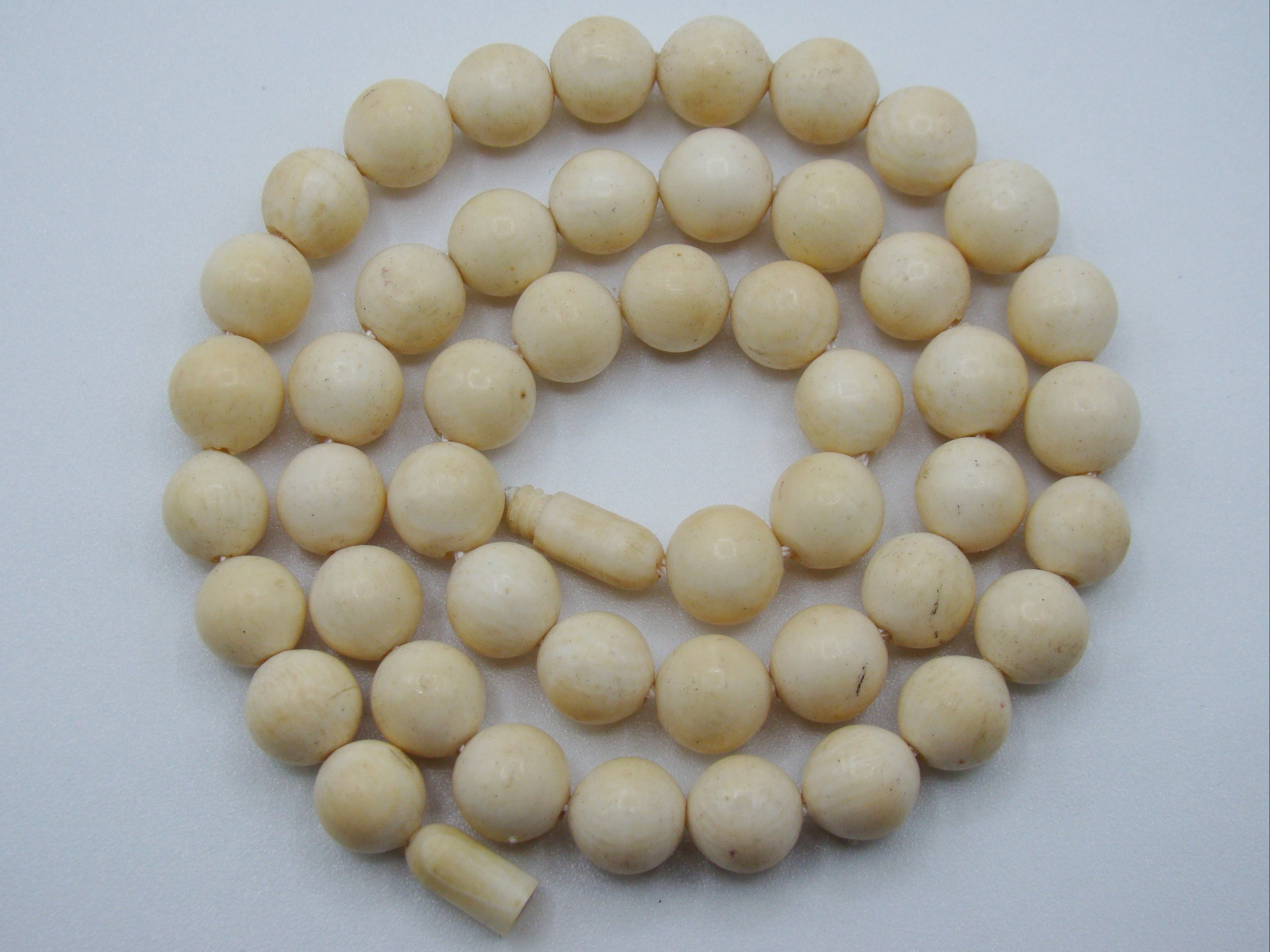 Antique Natural Elephant Ivory Necklace - Kingdom of Antique Arts