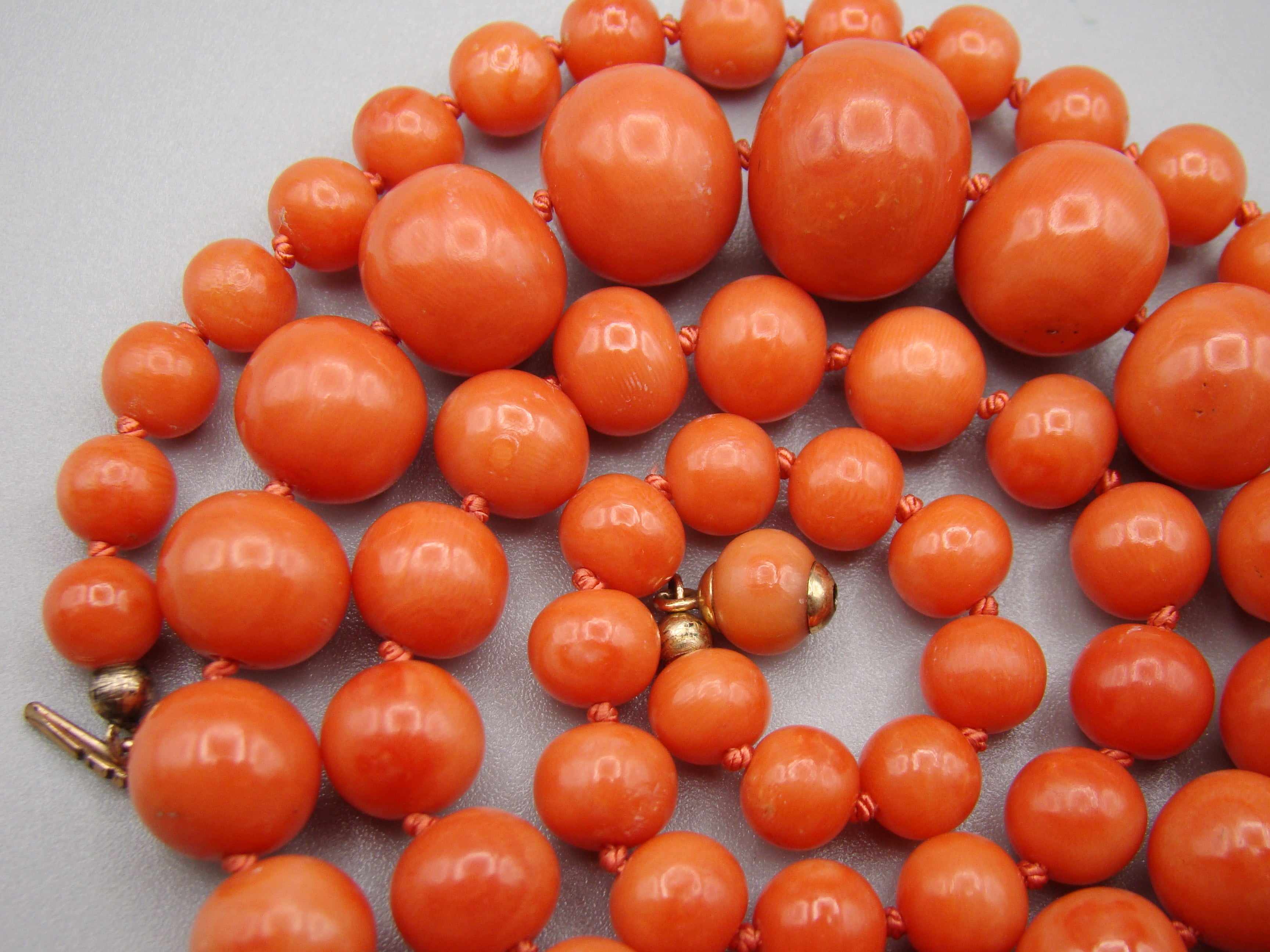 Antique Natural Undyed Momo Salmon Coral Necklace - Kingdom of Antique Arts