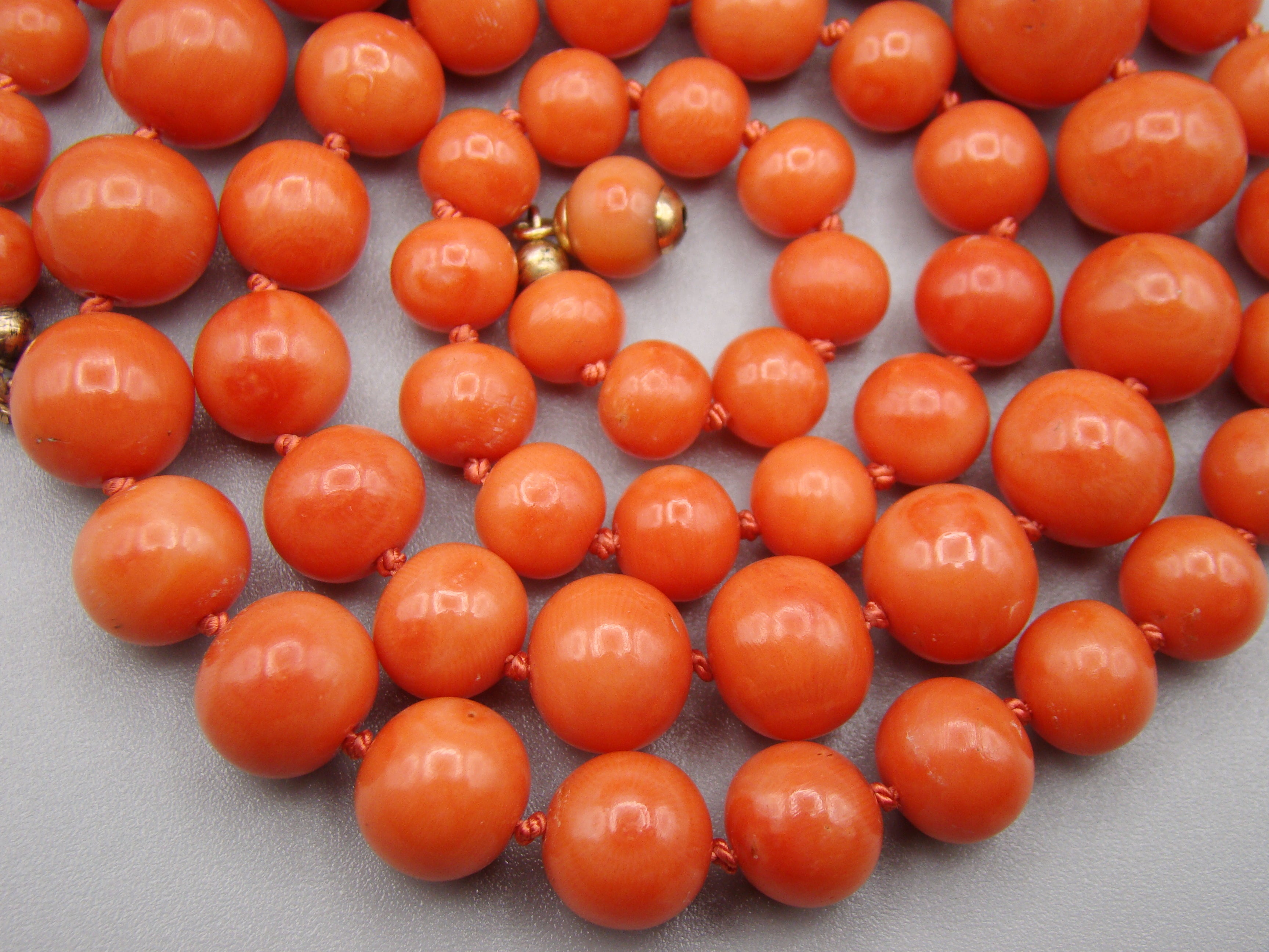 Antique Natural Undyed Momo Salmon Coral Necklace - Kingdom of Antique Arts