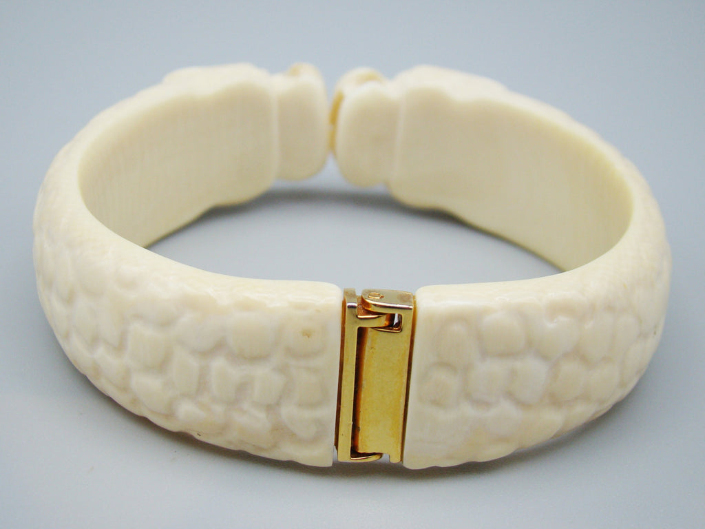 Antique Ivory, Natural Ivory, Ivory Bracelet, Mediterranean Ivory, handcarved Ivory, Asien Ivory, Elephant Ivory