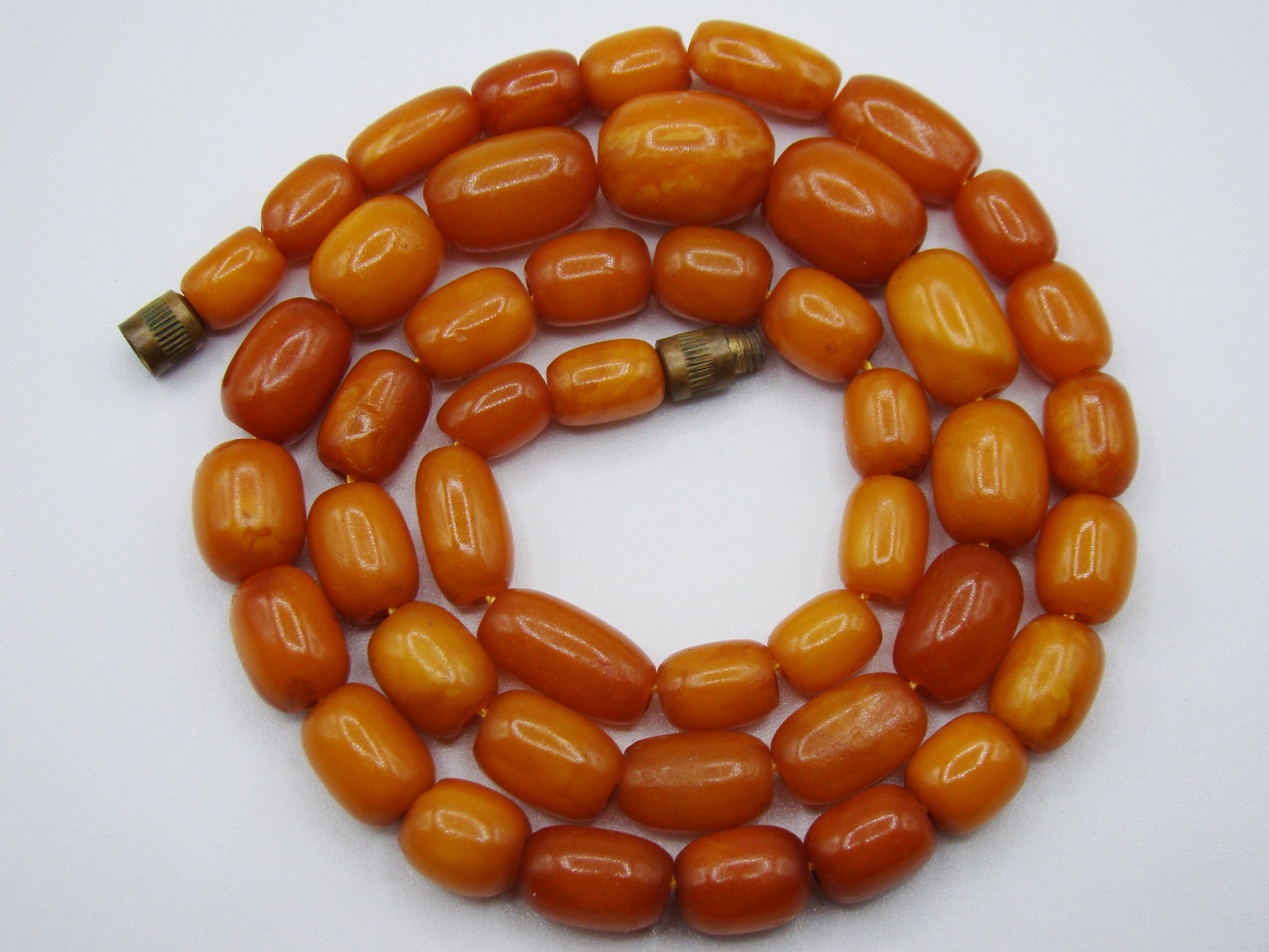 baltic amber, amber, antique, amber beads, egg Yolk, amber chain, Rosary beads, مسبحة, Masbaha, Muslim prayer beads حبيت الدورة ,العنبر الهندى