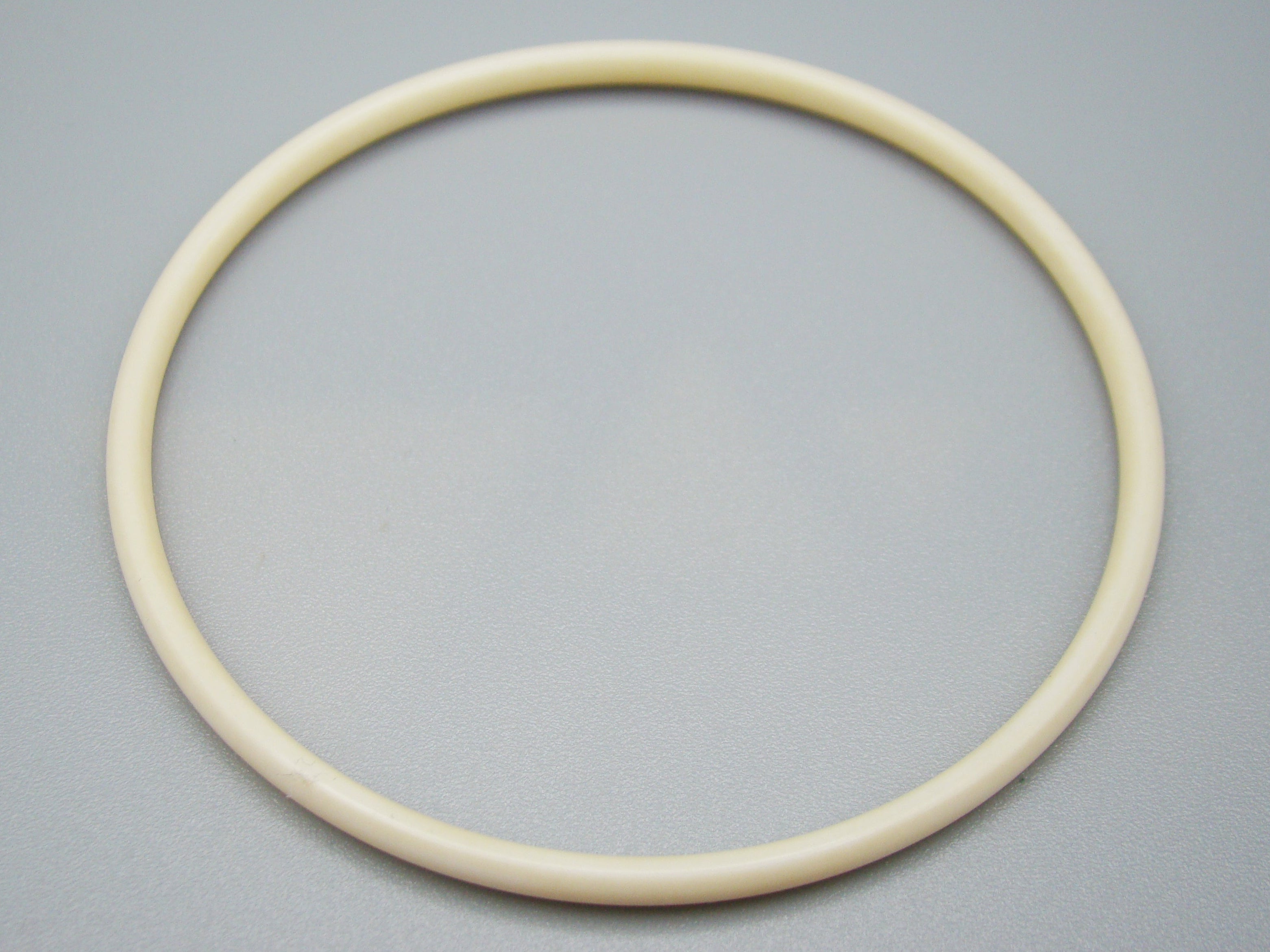 Antique Ivory, Natural Ivory, Ivory Bracelet, Mediterranean Ivory, handcarved Ivory, Asien Ivory, Elephant Ivory