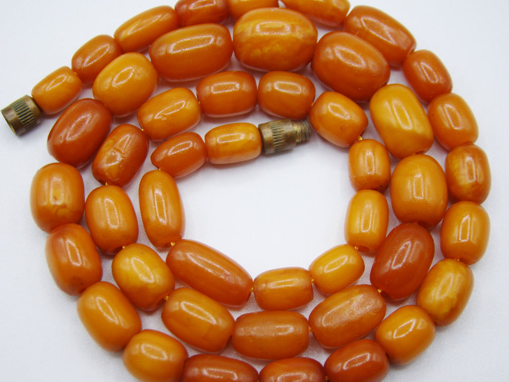 baltic amber, amber, antique, amber beads, egg Yolk, amber chain, Rosary beads, مسبحة, Masbaha, Muslim prayer beads حبيت الدورة ,العنبر الهندى