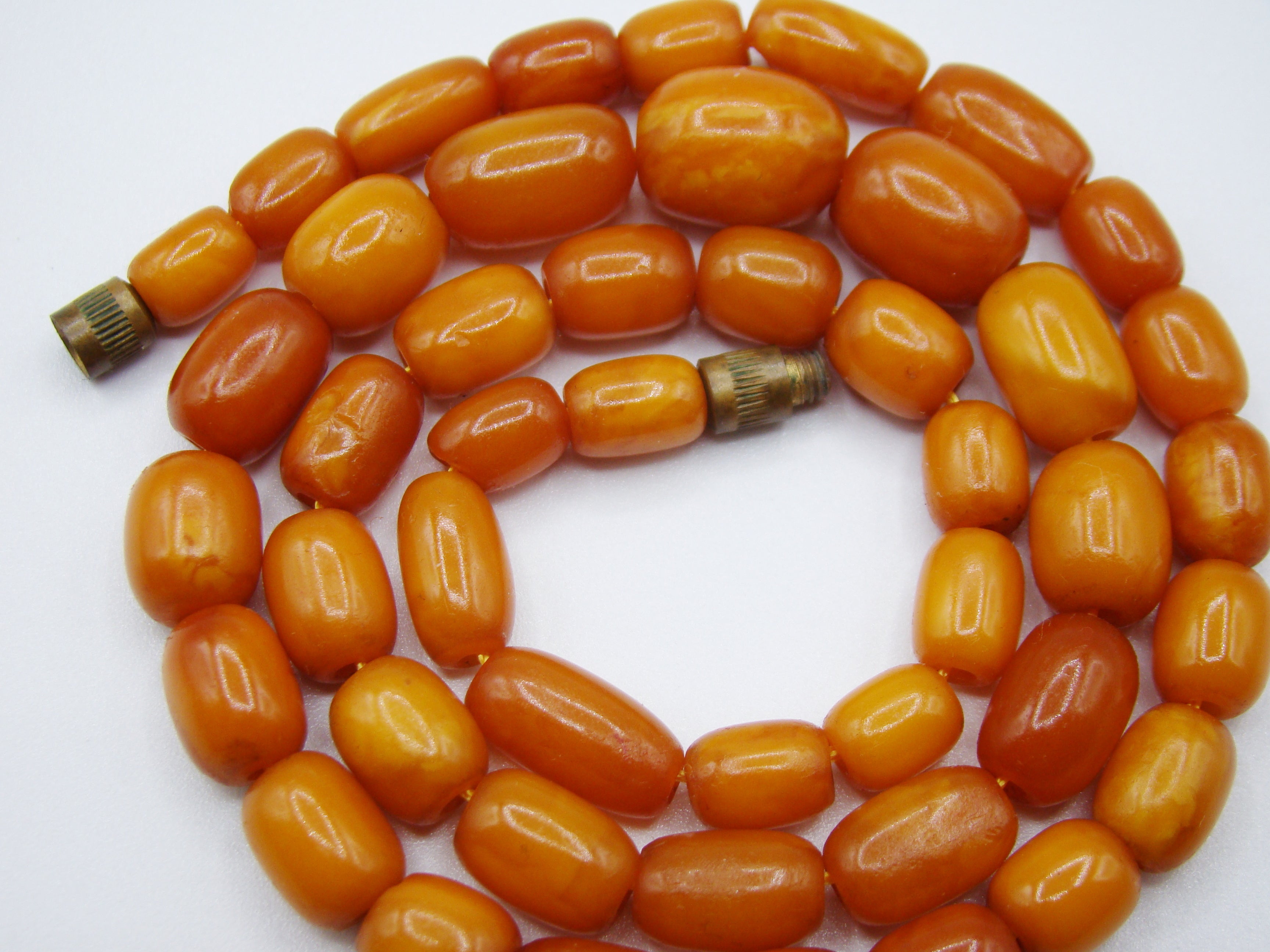 baltic amber, amber, antique, amber beads, egg Yolk, amber chain, Rosary beads, مسبحة, Masbaha, Muslim prayer beads حبيت الدورة ,العنبر الهندى