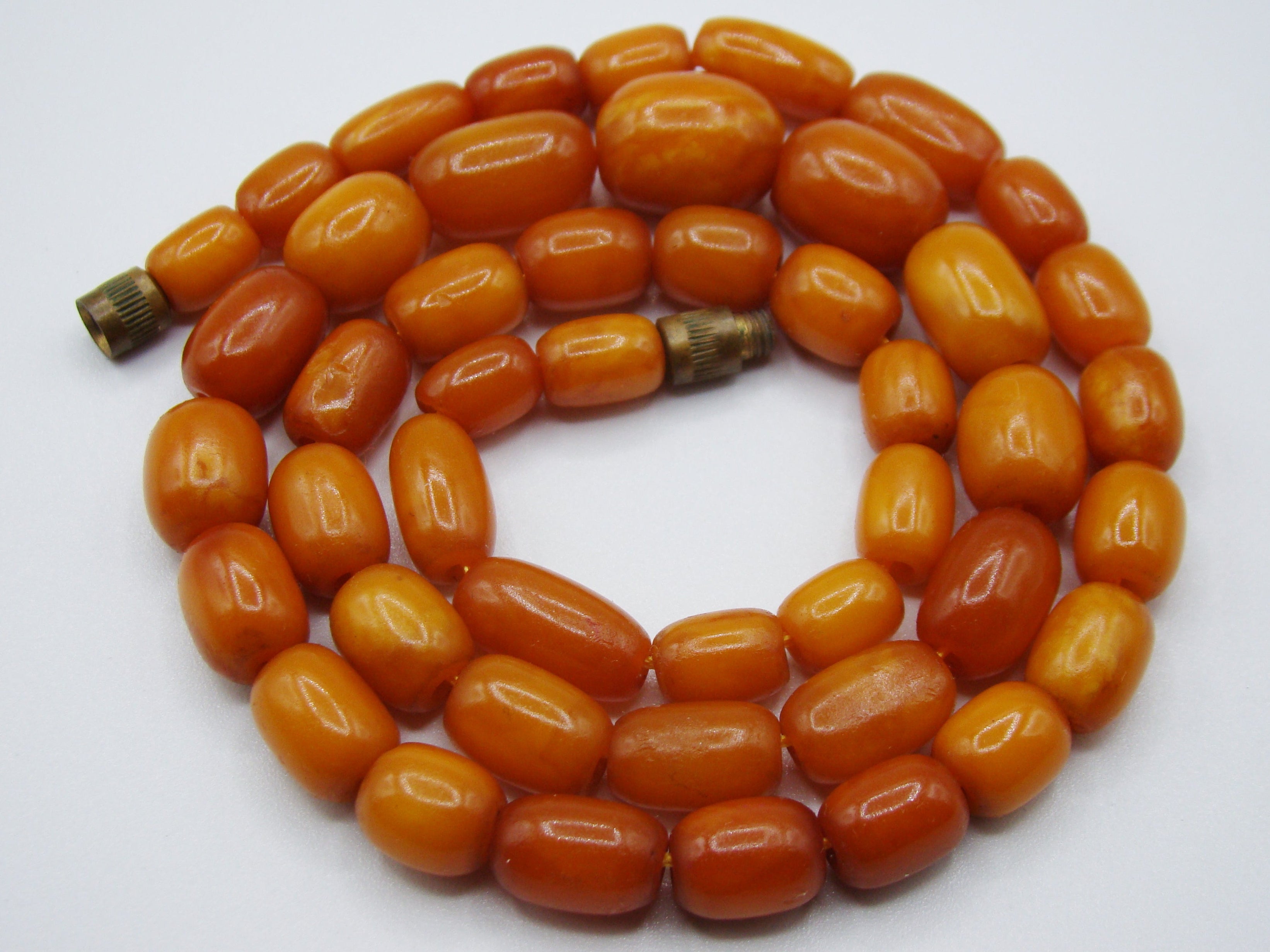 baltic amber, amber, antique, amber beads, egg Yolk, amber chain, Rosary beads, مسبحة, Masbaha, Muslim prayer beads حبيت الدورة ,العنبر الهندى