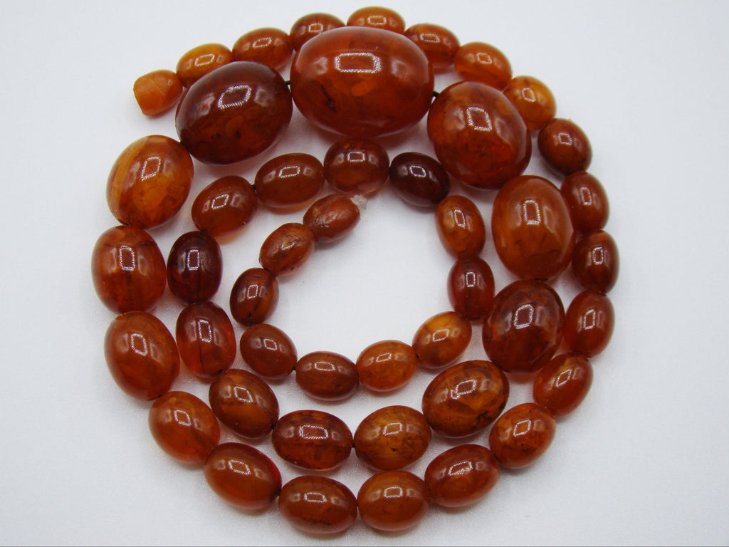 baltic amber, amber, antique, amber beads, egg Yolk, amber chain, Rosary beads, مسبحة, Masbaha, Muslim prayer beads حبيت الدورة ,العنبر الهندى