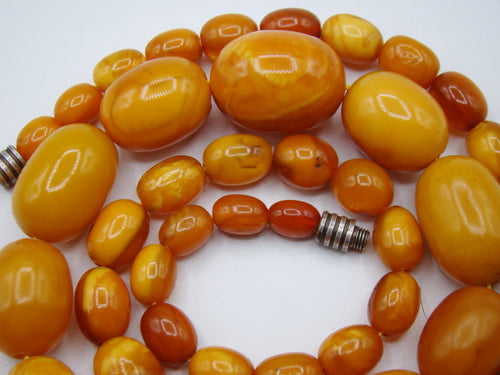 baltic amber, amber, antique, amber beads, egg Yolk, amber chain, Rosary beads, مسبحة, Masbaha, Muslim prayer beads حبيت الدورة ,العنبر الهندى