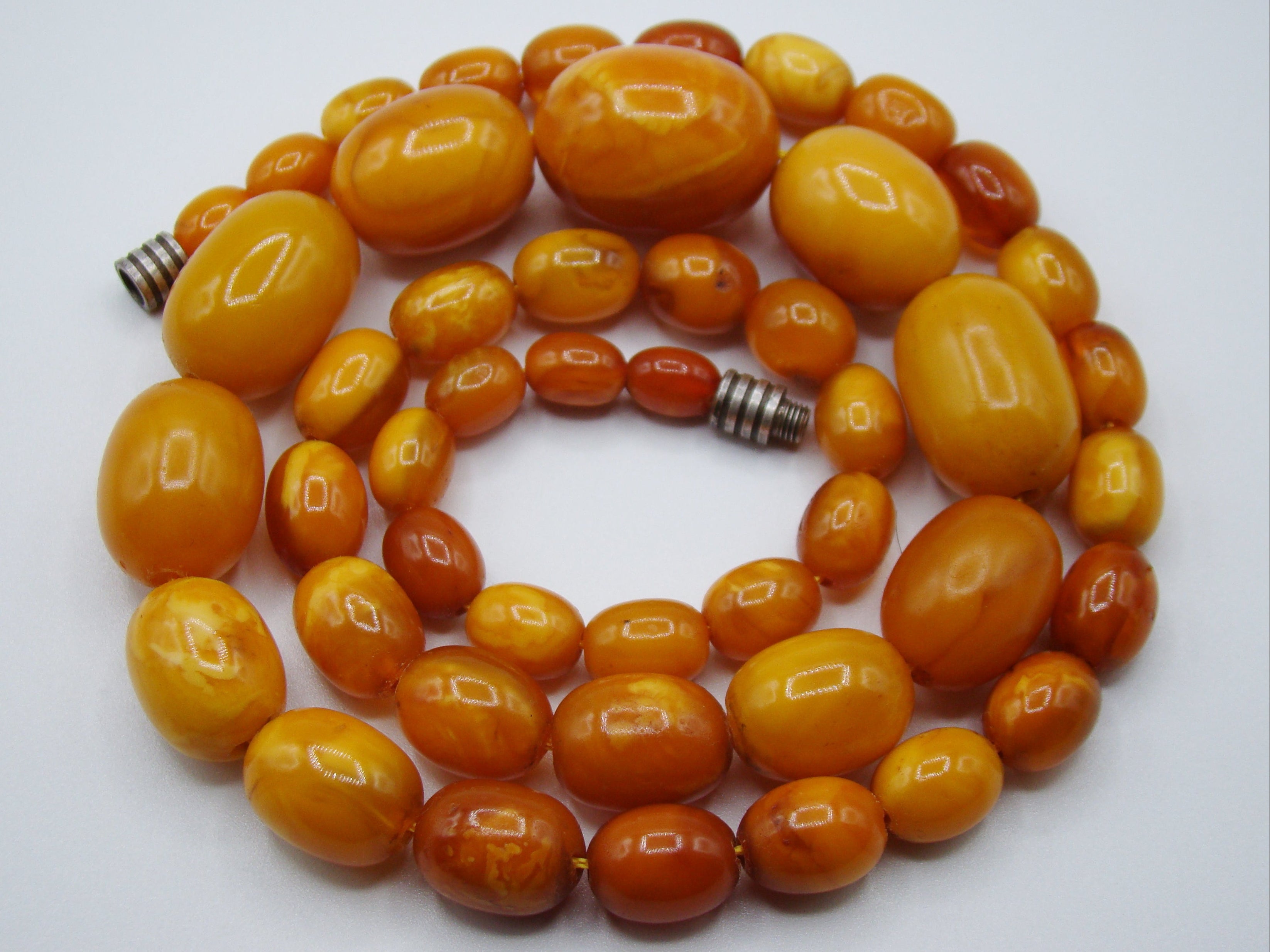baltic amber, amber, antique, amber beads, egg Yolk, amber chain, Rosary beads, مسبحة, Masbaha, Muslim prayer beads حبيت الدورة ,العنبر الهندى