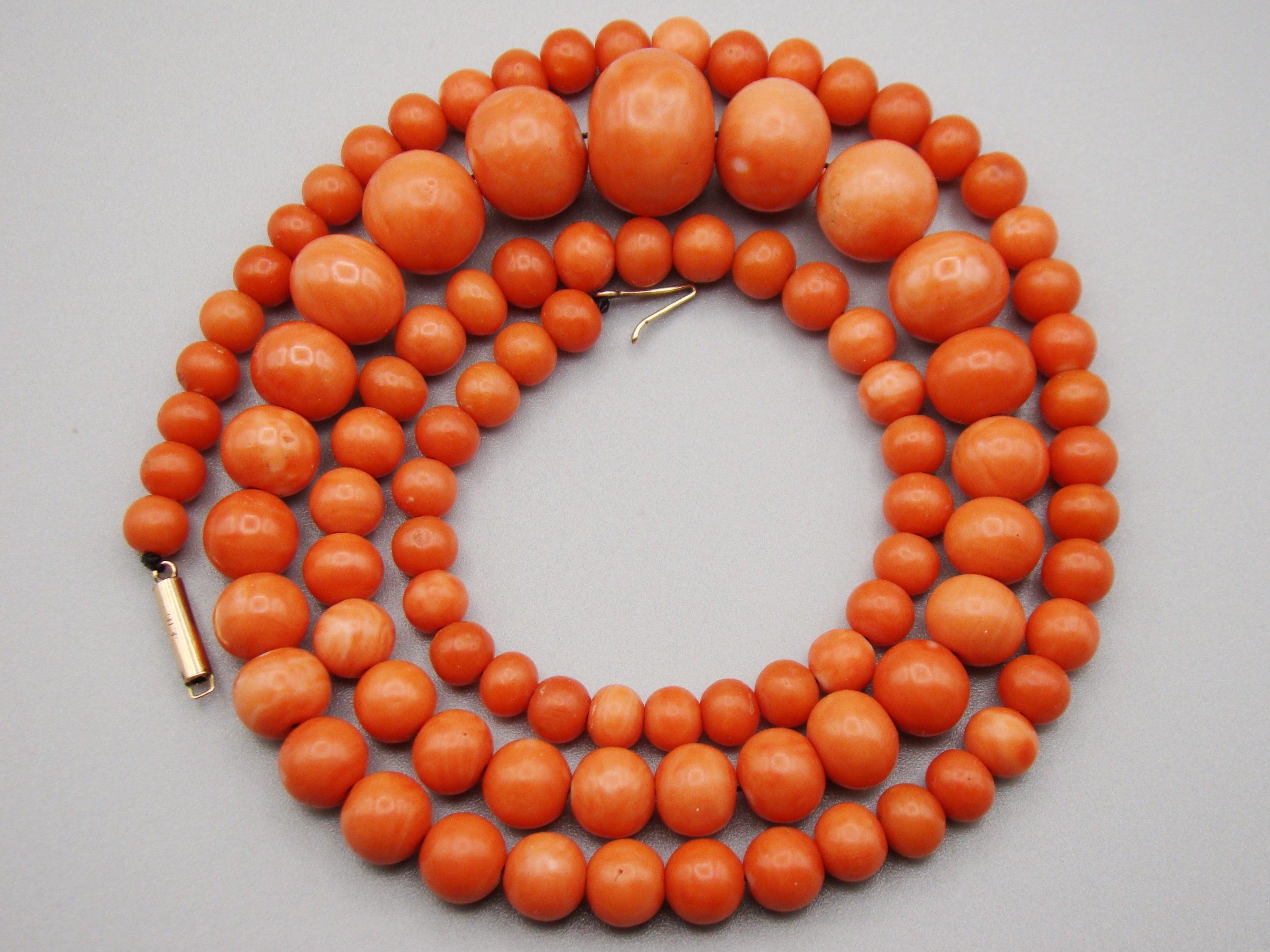 antique coral, natural coral, undyed coral, momo red coral, Italian coral, pacific coral, Sardinian Coral, sea coral, Mediterranean coral, Mediterranean necklace, Mediterranean chain, Mediterranean momo coral, handcarved coral, momo coral, coral necklace, 9 karat Gold clasp