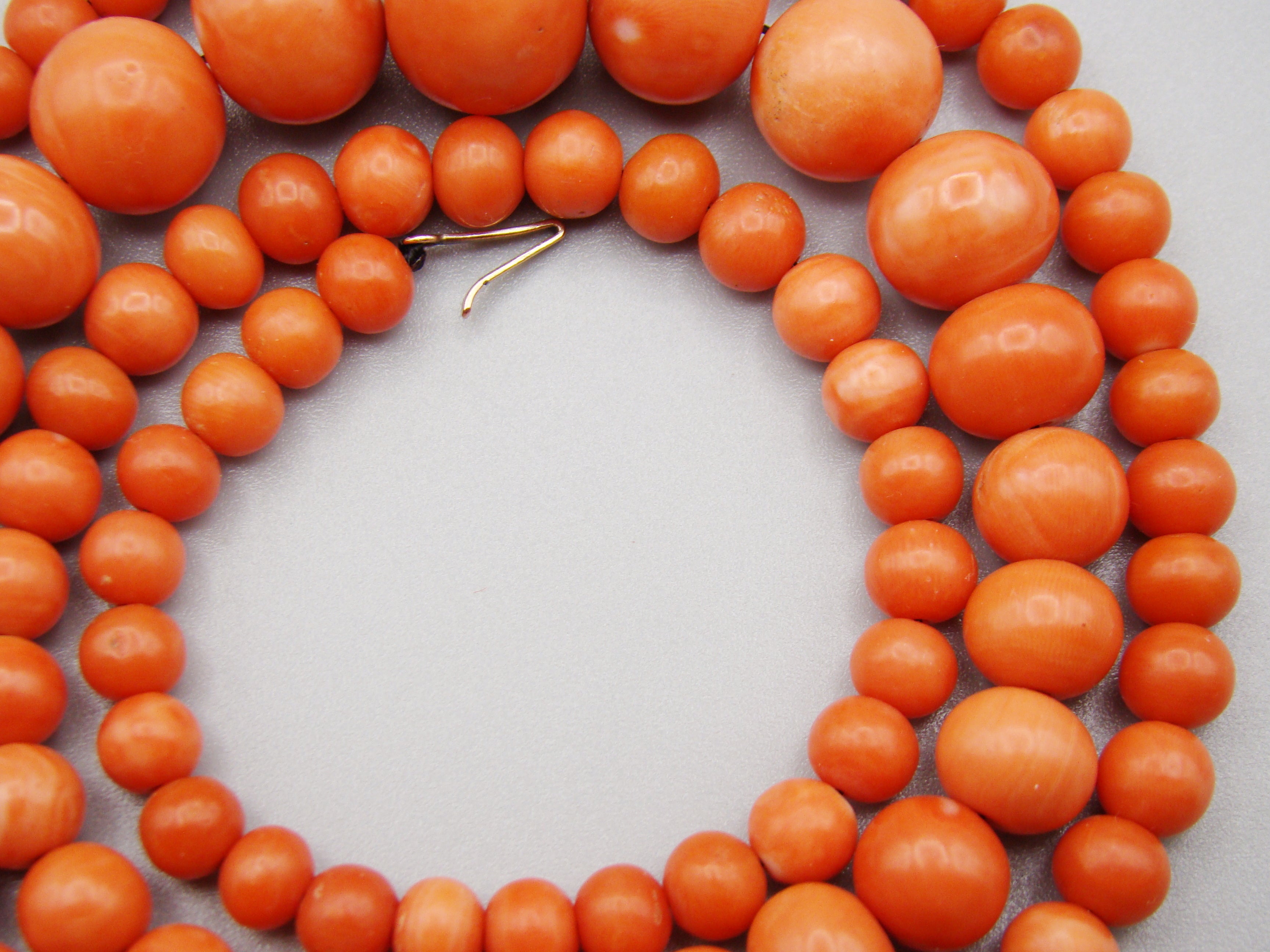 antique coral, natural coral, undyed coral, momo red coral, Italian coral, pacific coral, Sardinian Coral, sea coral, Mediterranean coral, Mediterranean necklace, Mediterranean chain, Mediterranean momo coral, handcarved coral, momo coral, coral necklace, 9 karat Gold clasp