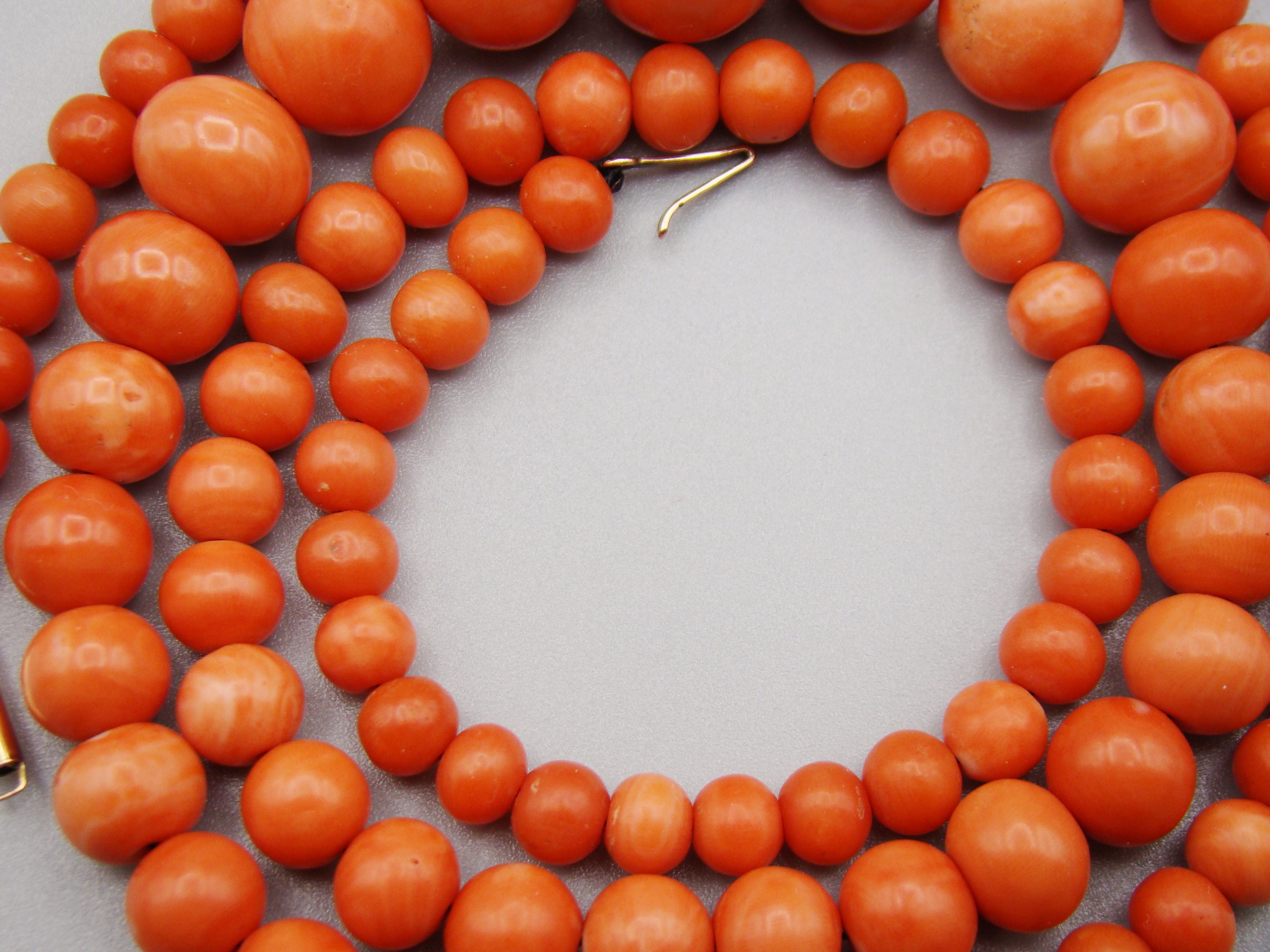 antique coral, natural coral, undyed coral, momo red coral, Italian coral, pacific coral, Sardinian Coral, sea coral, Mediterranean coral, Mediterranean necklace, Mediterranean chain, Mediterranean momo coral, handcarved coral, momo coral, coral necklace, 9 karat Gold clasp
